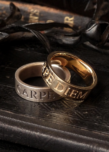 Gold Carpe Diem Ring | The blog of QUETZAL