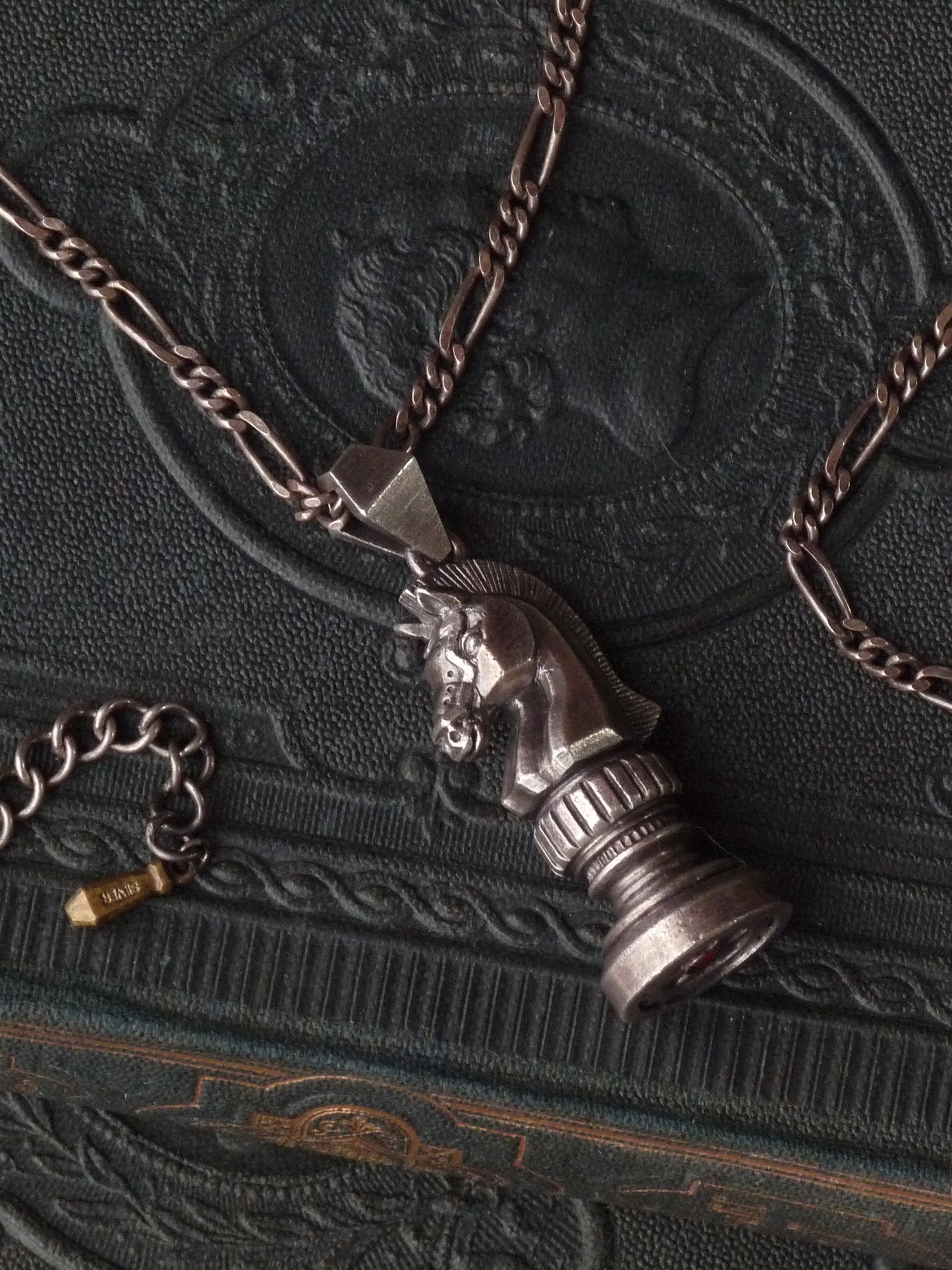 QFO052 Cavalier Pendant Order Made ver.