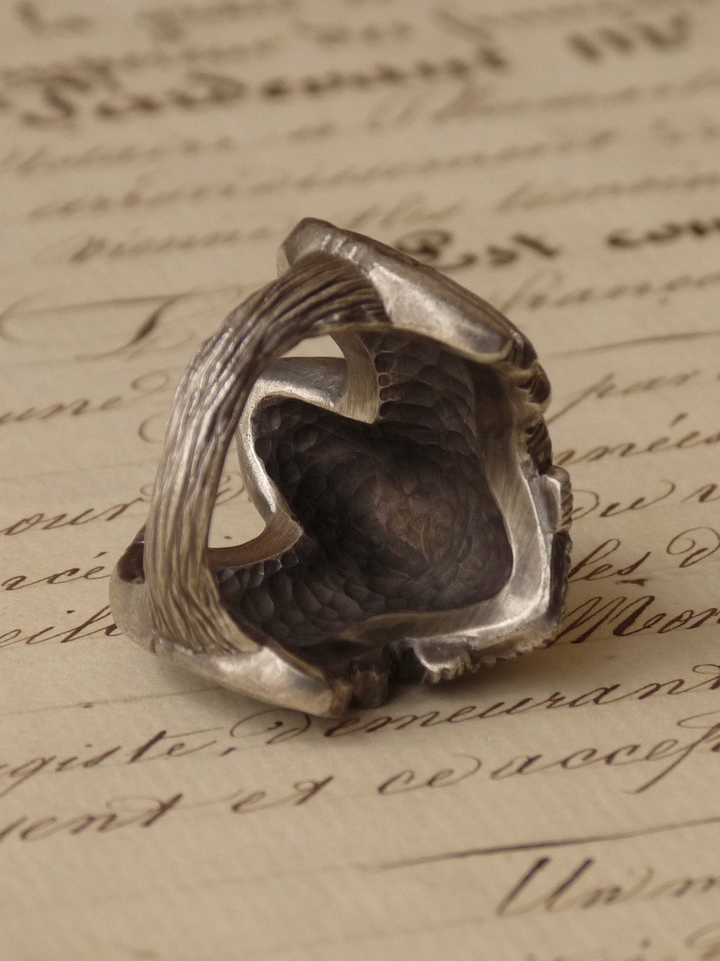 QFO005 Bat Ring