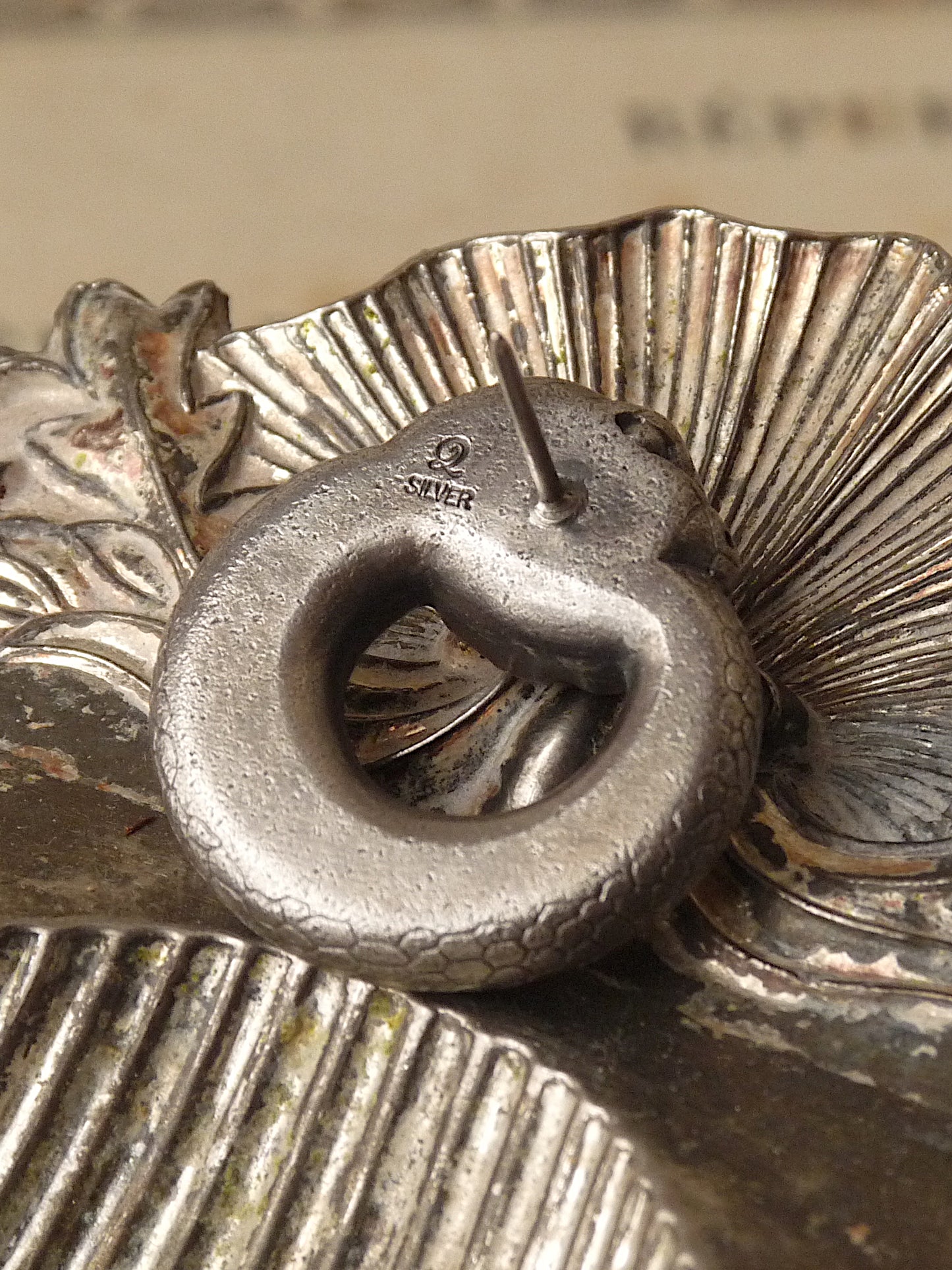 QFO069 Snake Pin