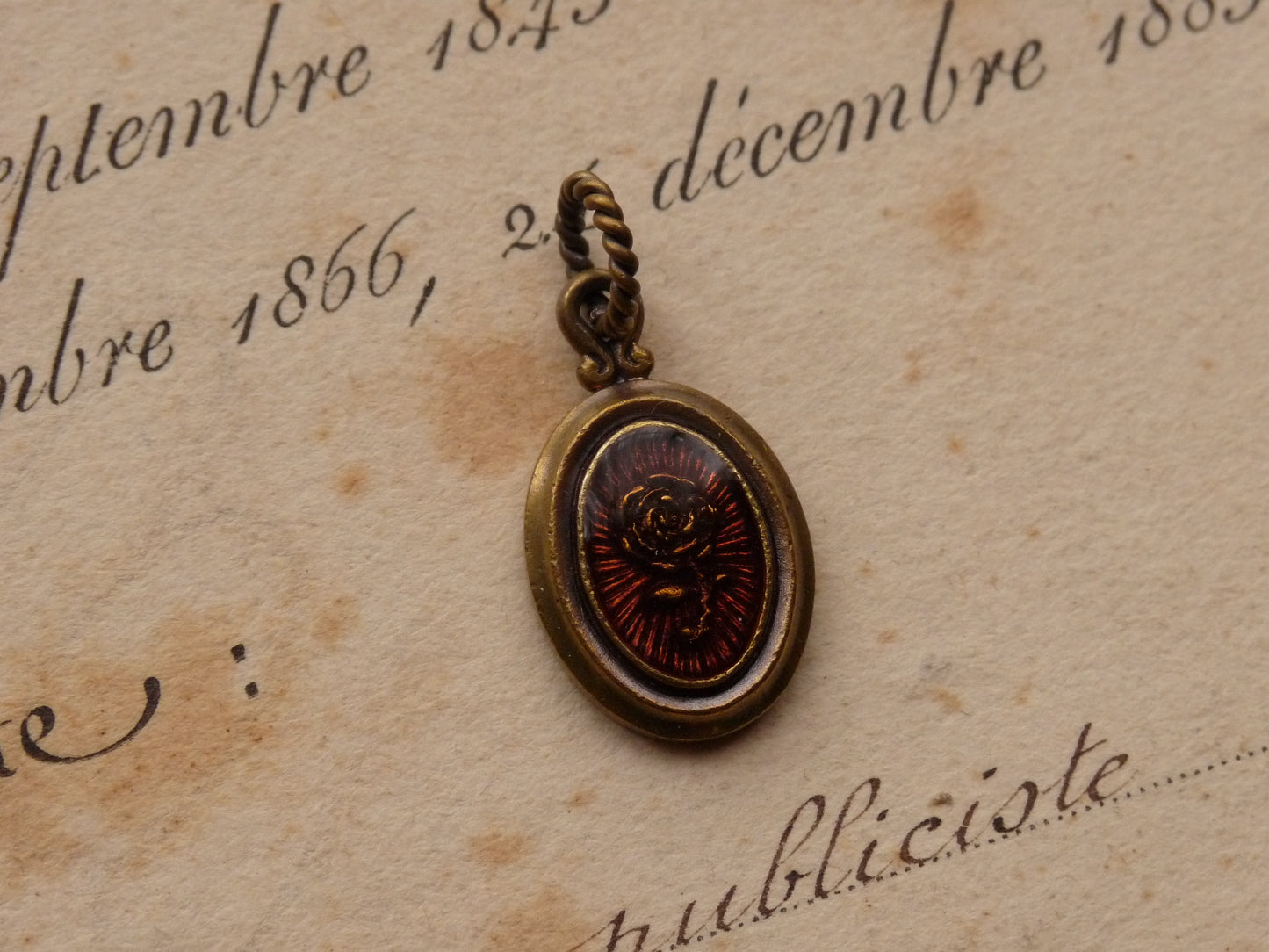 QN28B Rose Oval Pendant Brass ver.