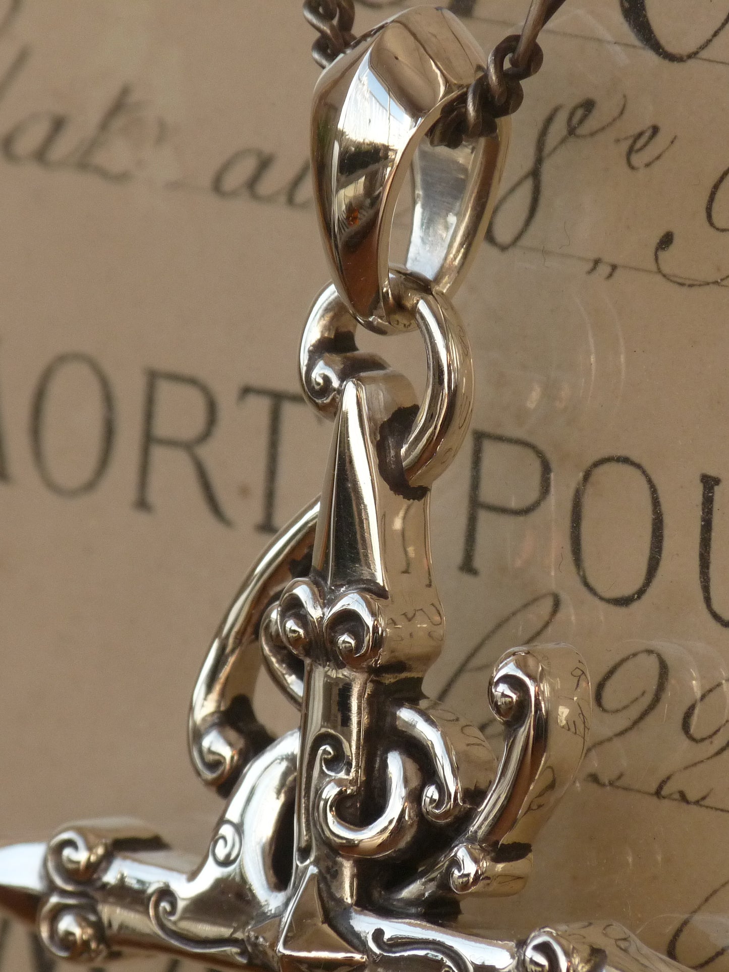 QFO059 Scroll Cross Pendant