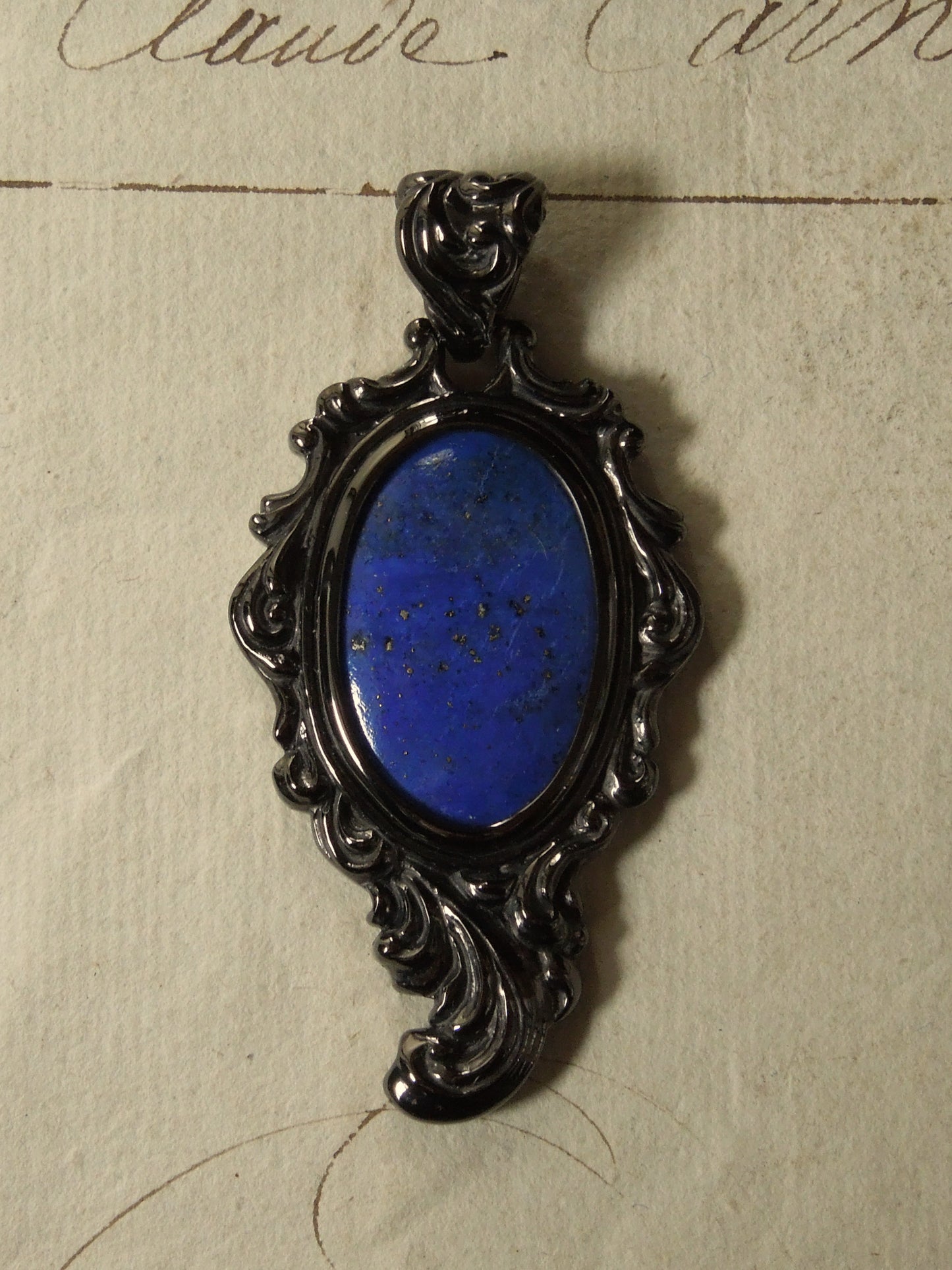 QFO044 Lapislazuli Pendant