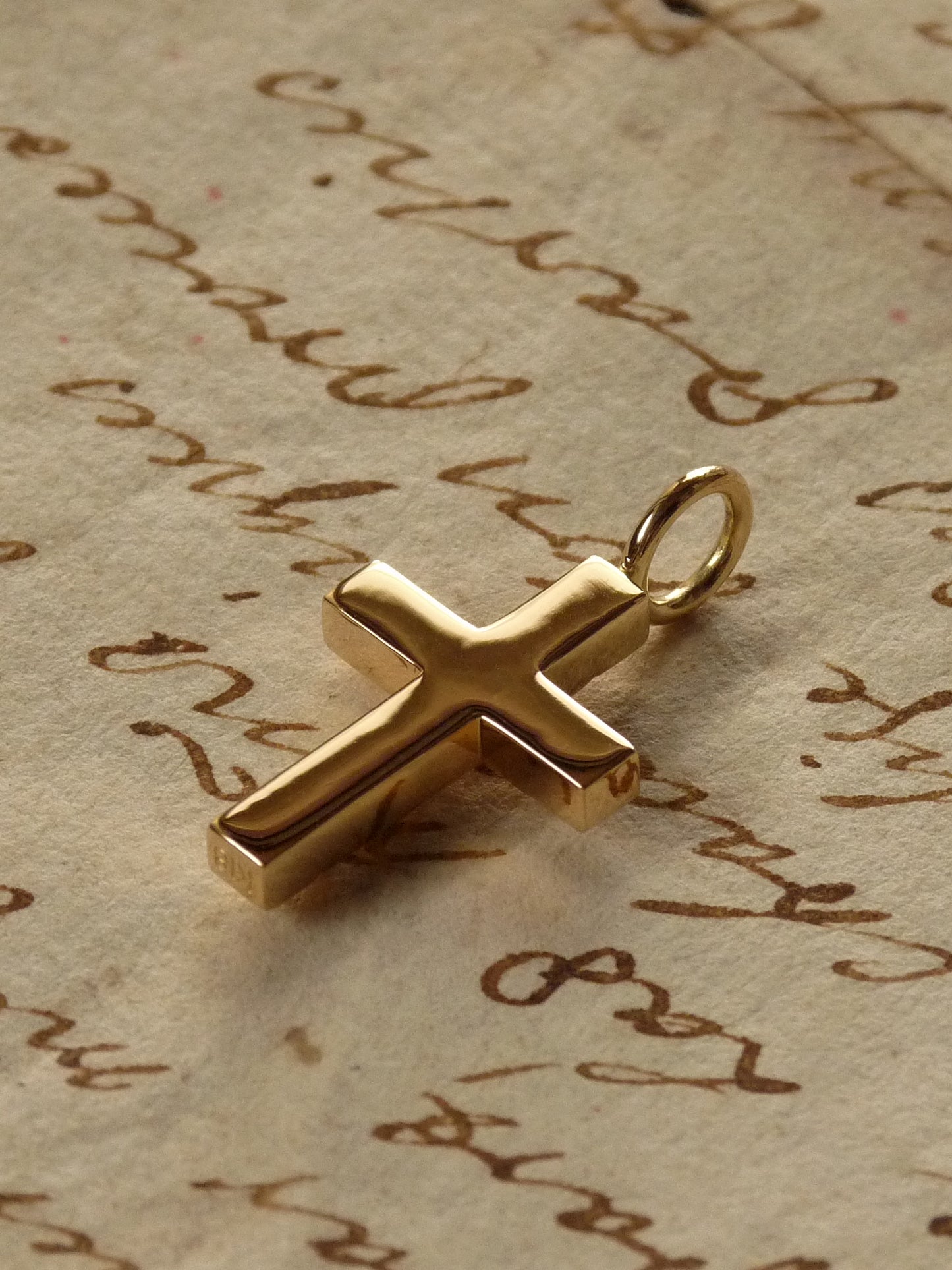 QFO074 Studs Pendant