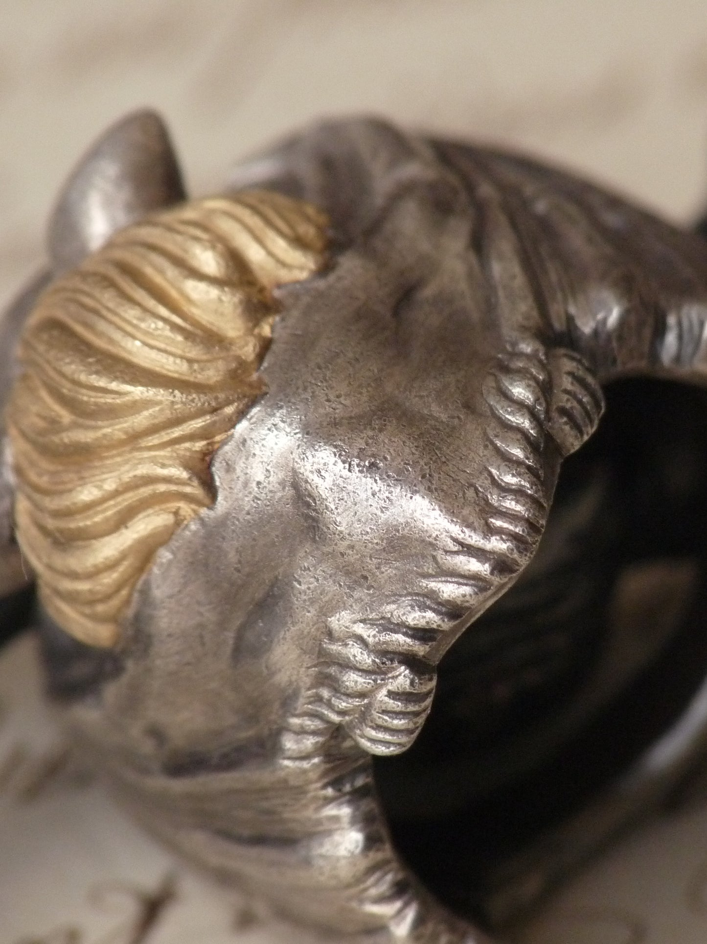QFO005 Bat Ring