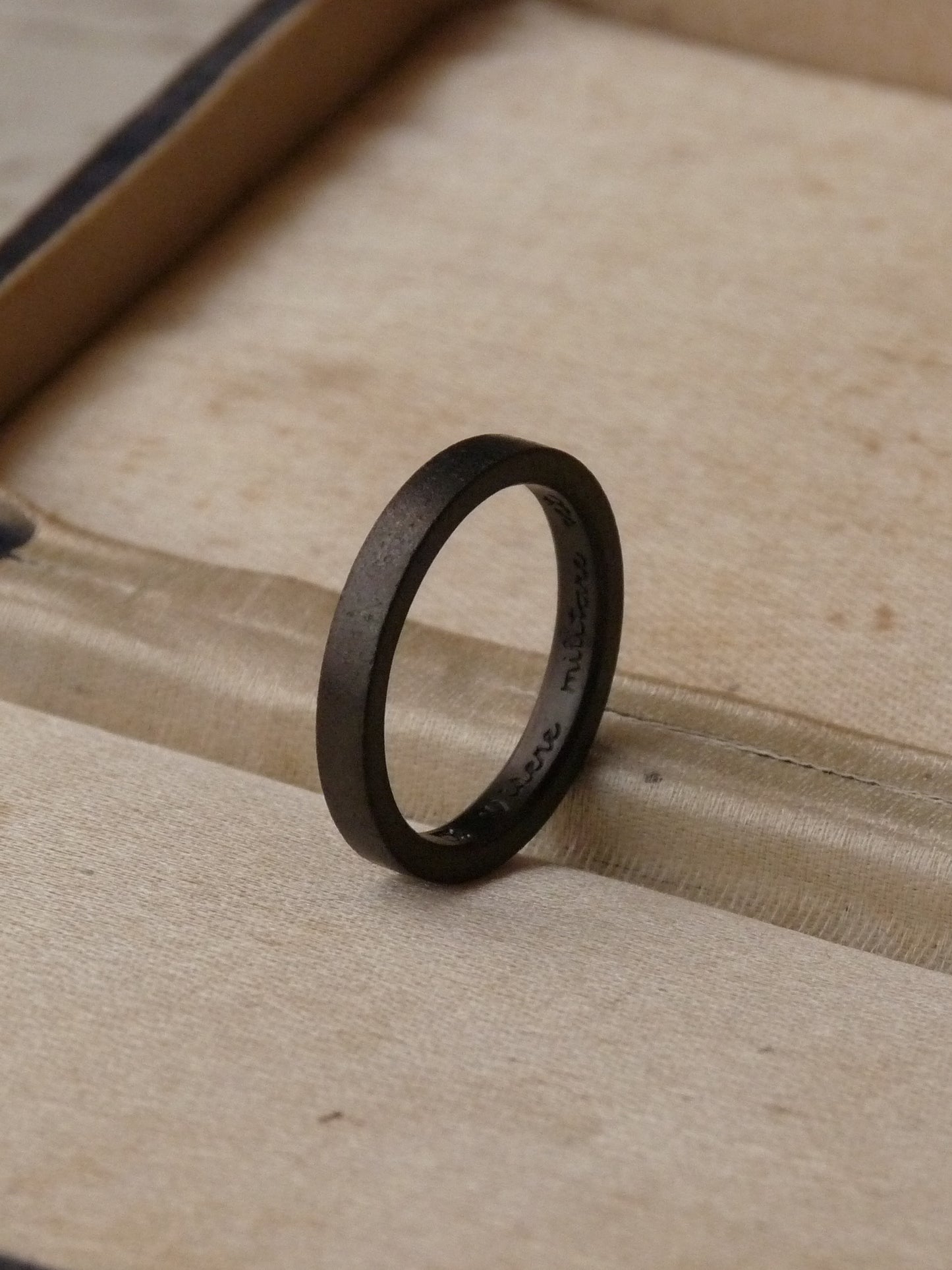 QSO42 Flat Ring Black Custom 2