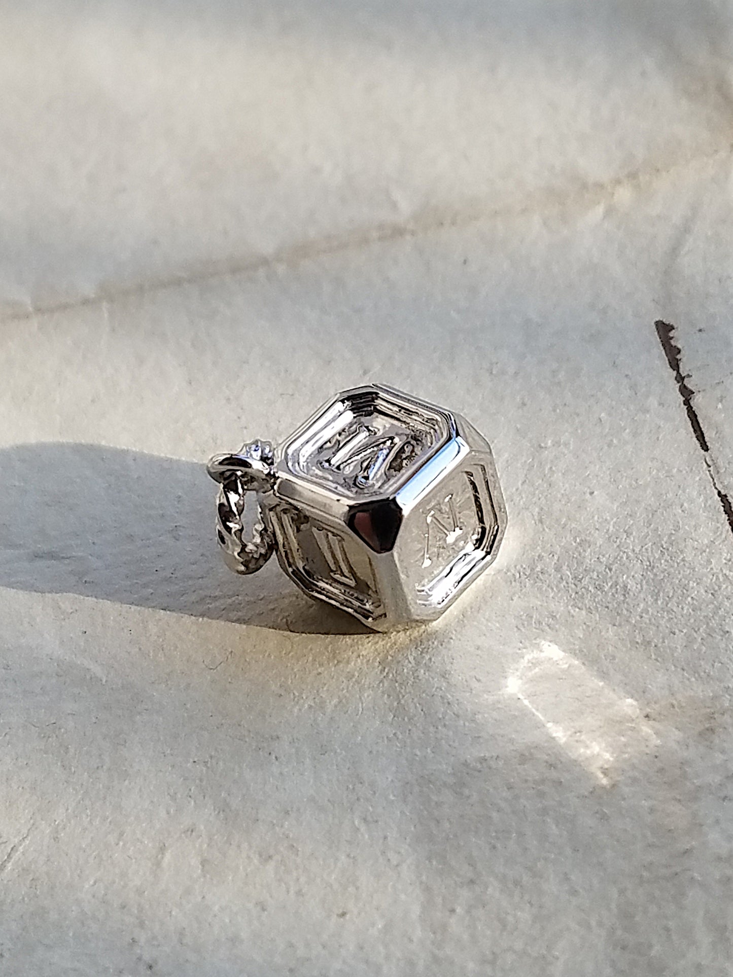 QSO126 Roman dice Pendant Pt900 Custom