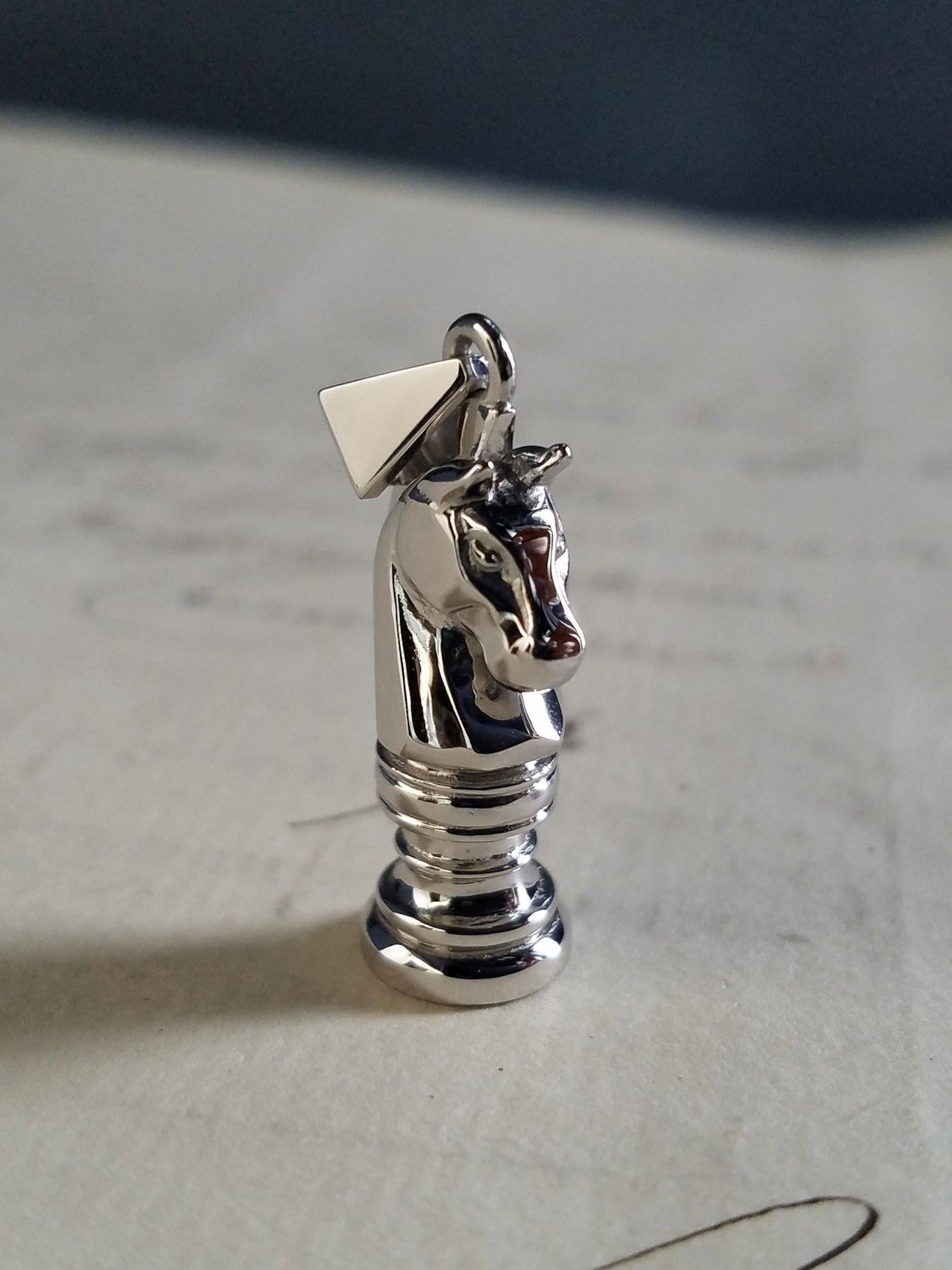 QSO135 Small Cavalier Pendant Pt900 Custom