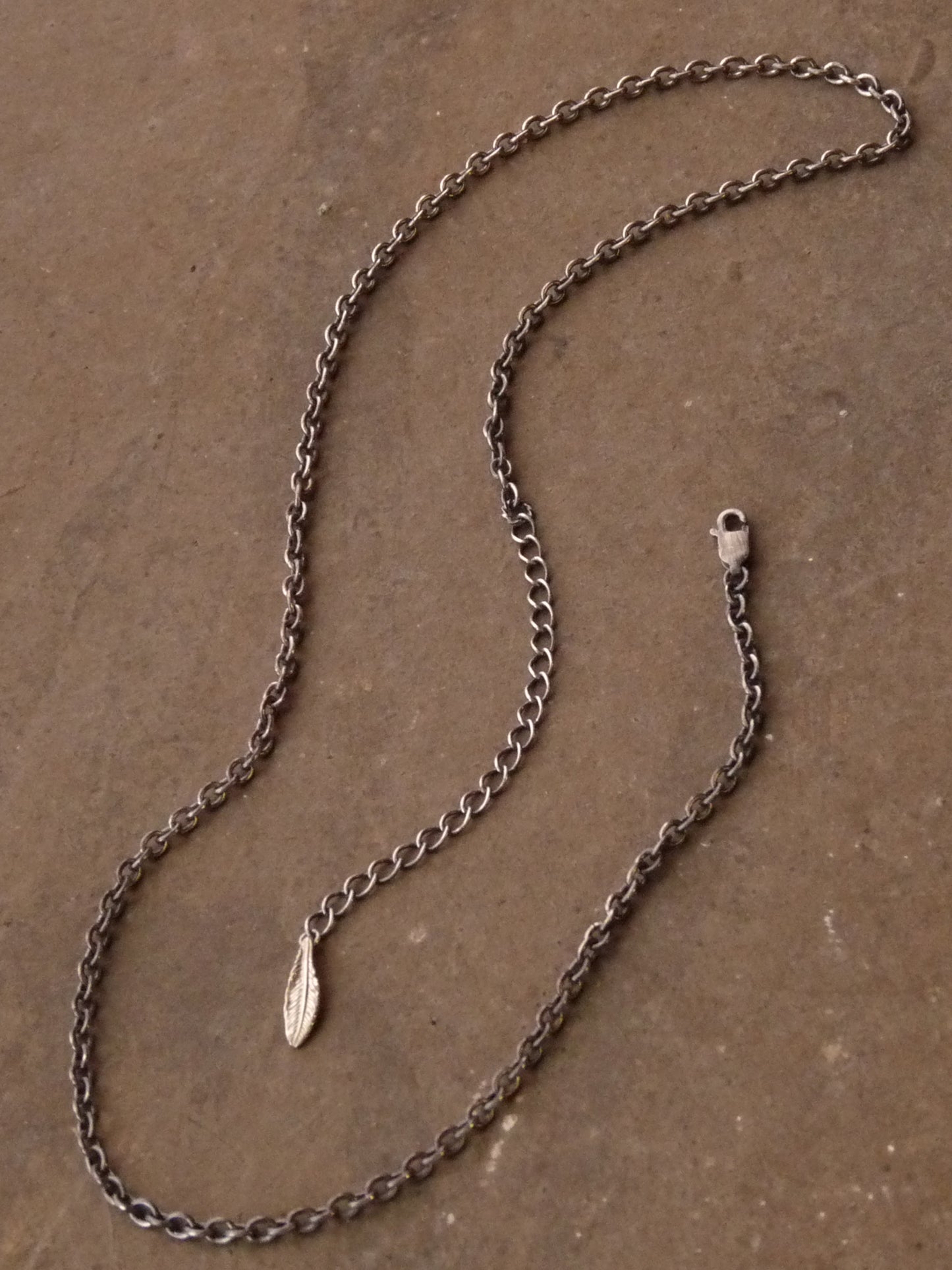 QSO37 Feather Chain L Custom