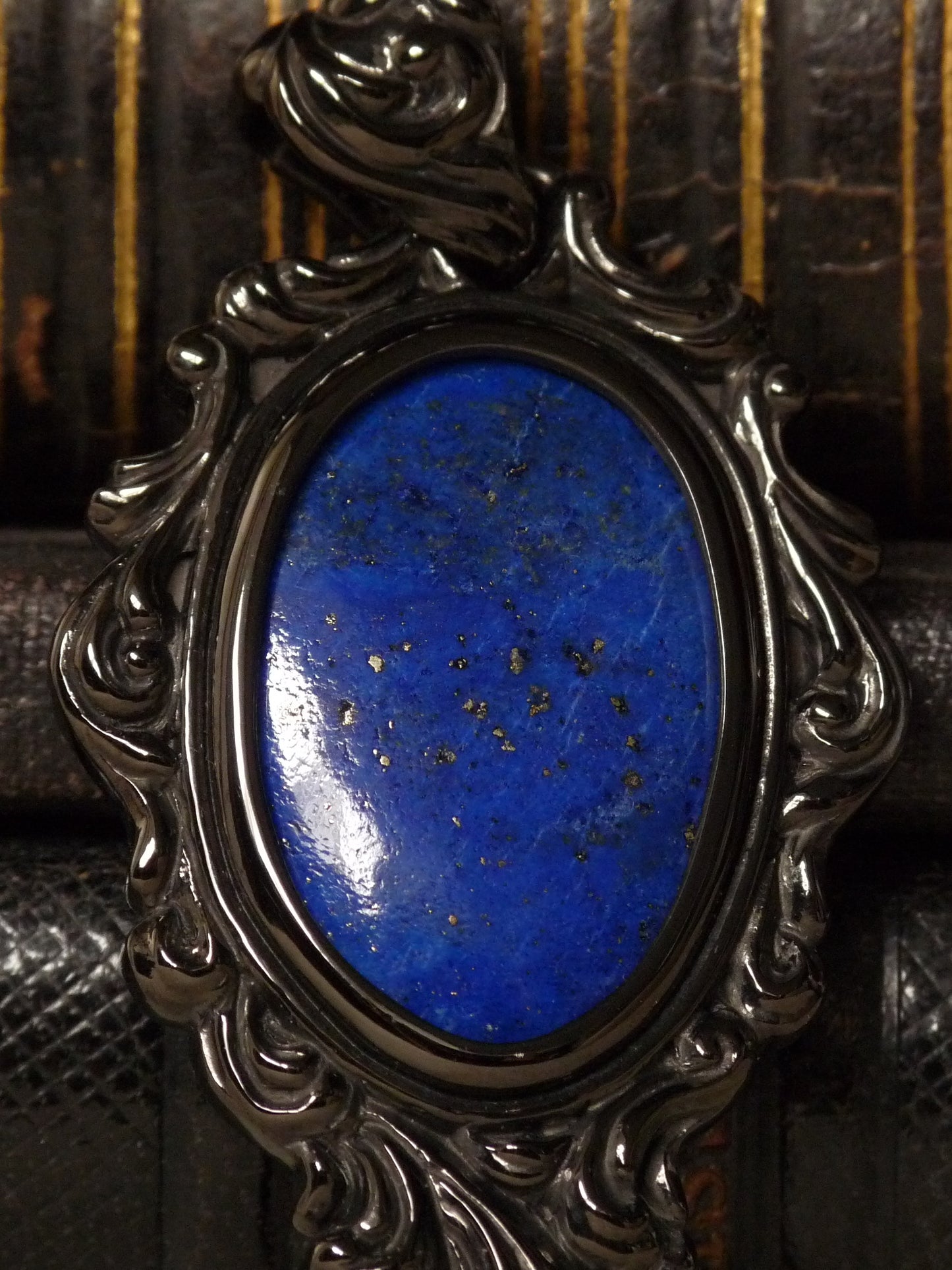 QFO044 Lapislazuli Pendant