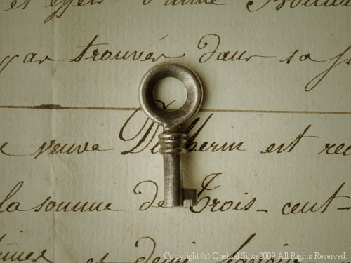 QN08 Brocante Key Necklace G