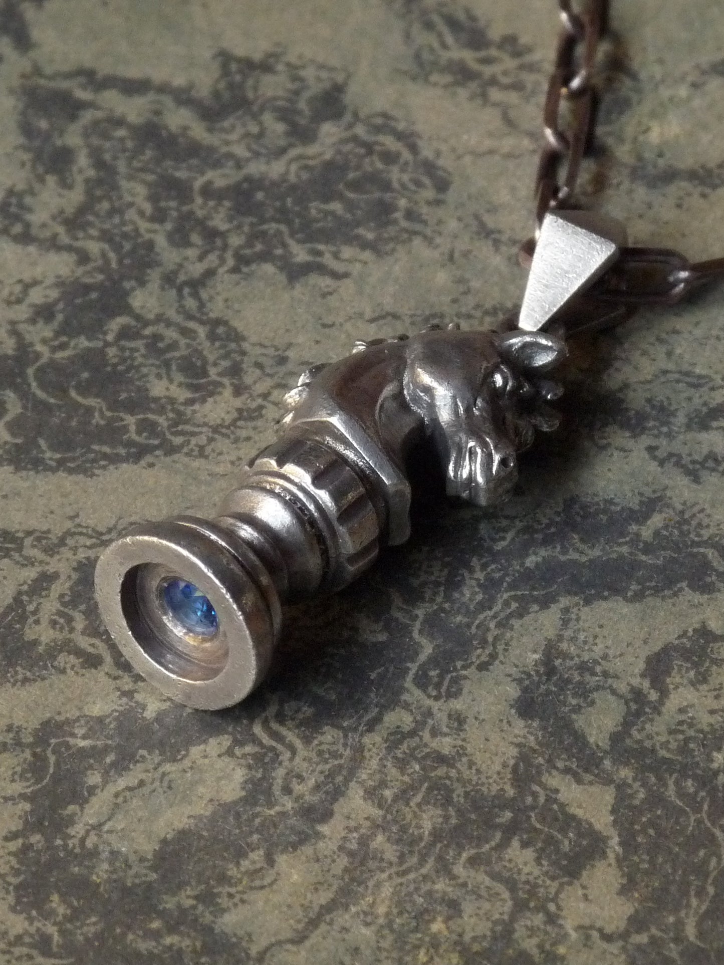 QSO22 Cavalier Pendant Stone Custom