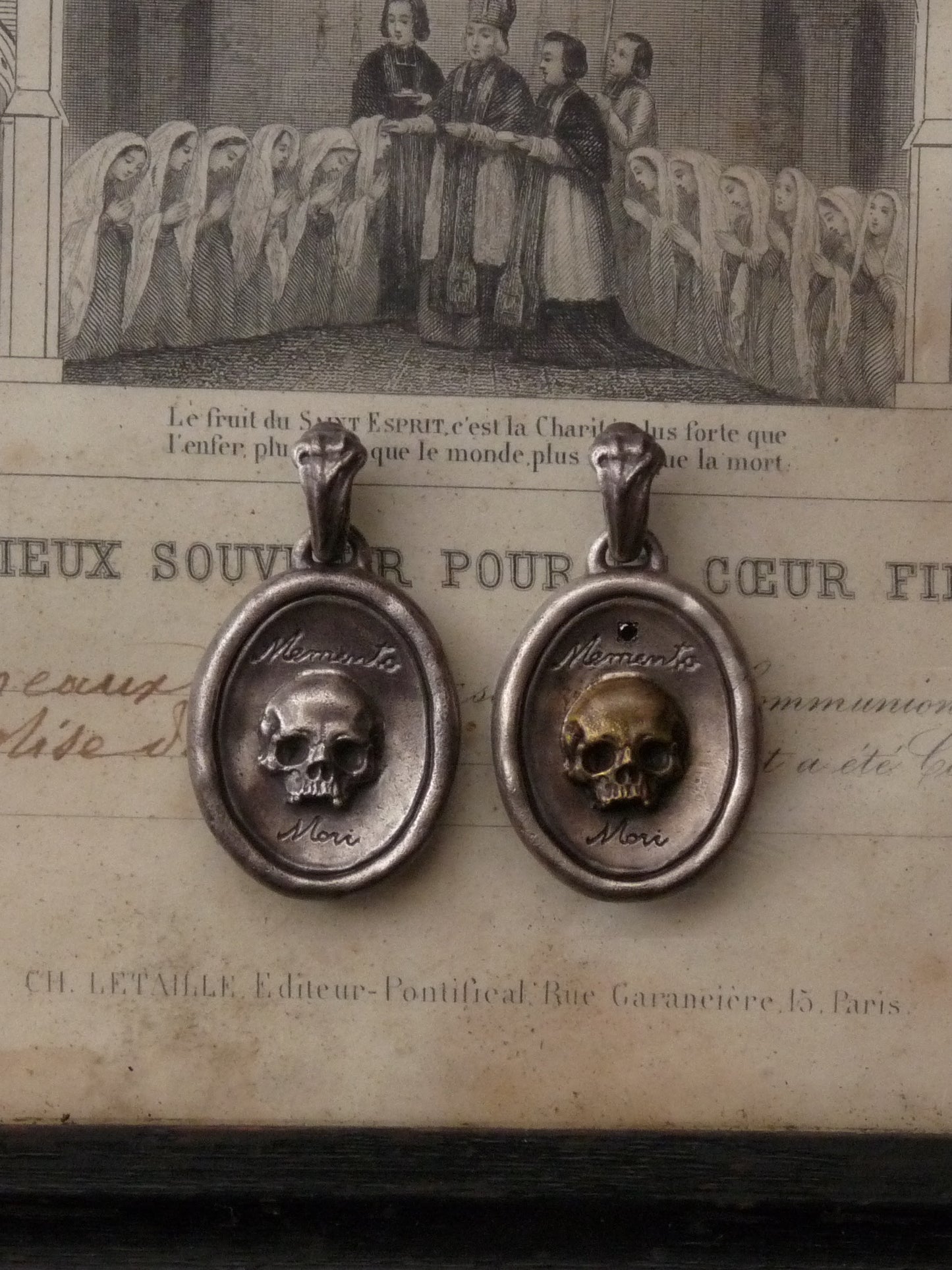 QSO094 Memento Mori Skull Pendant Custom