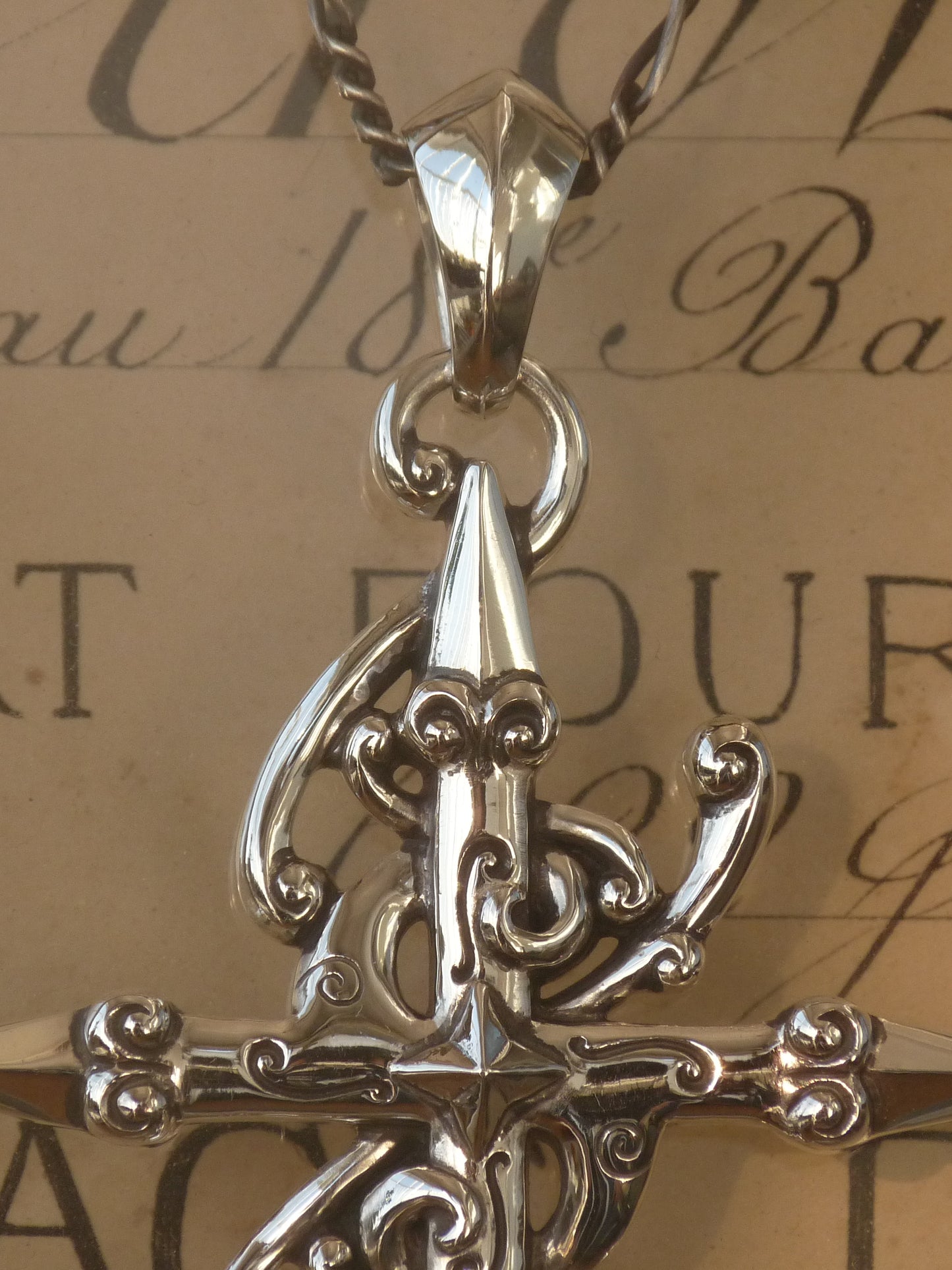 QFO059 Scroll Cross Pendant