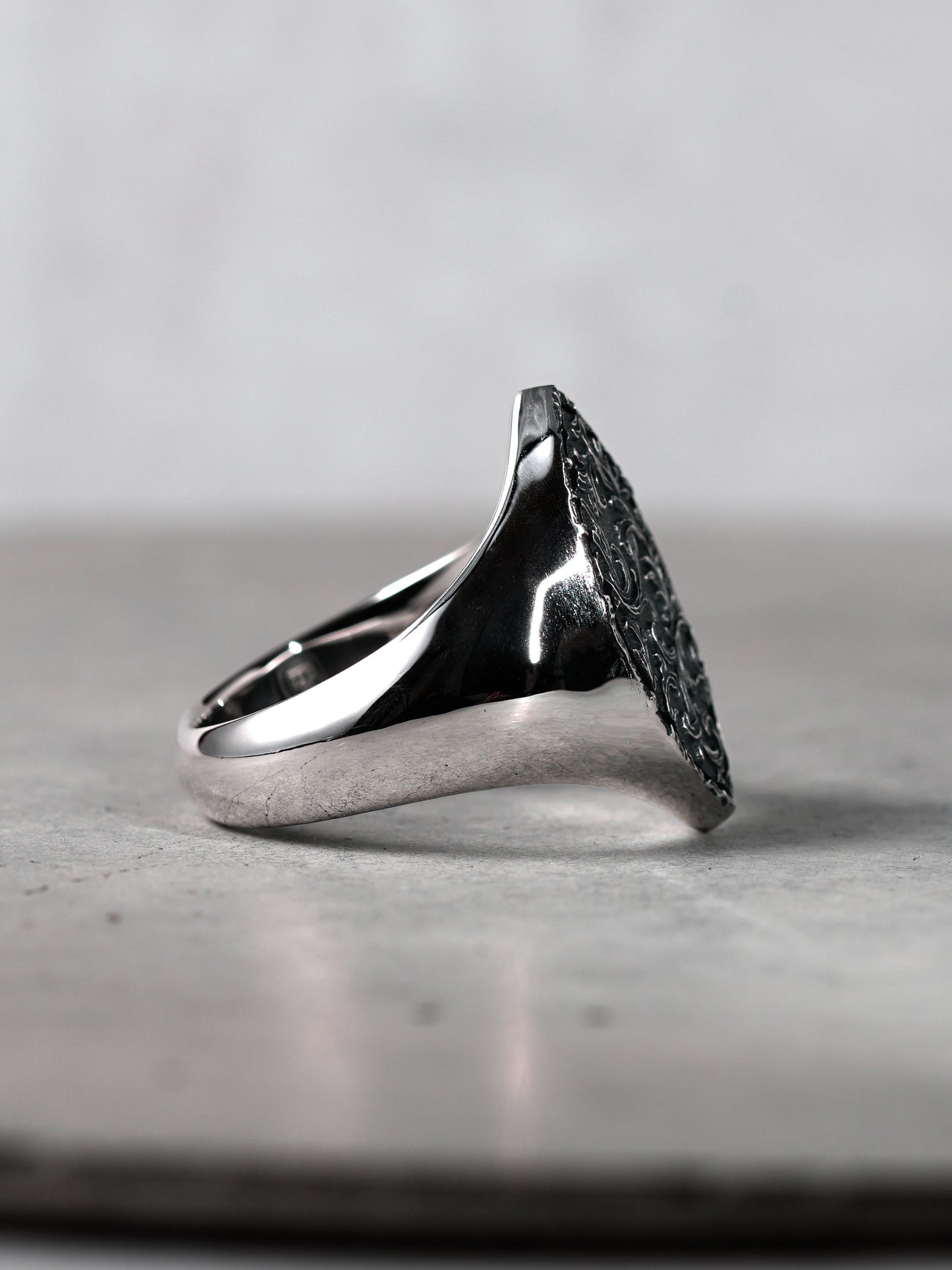 QR38SP Scroll Signet Ring 'Marquess' S Polish ver.