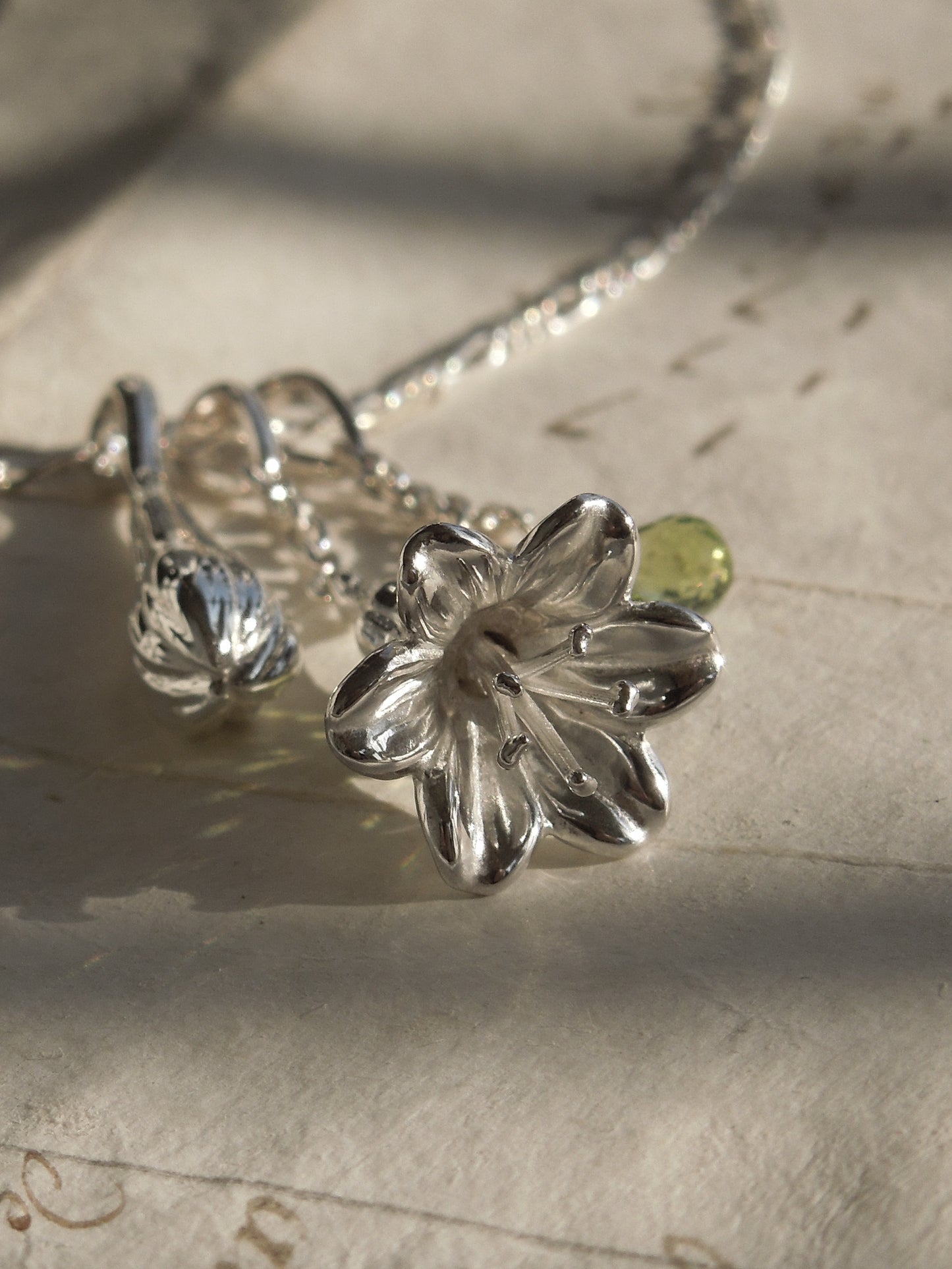 QFO001 Agapanthus Necklace