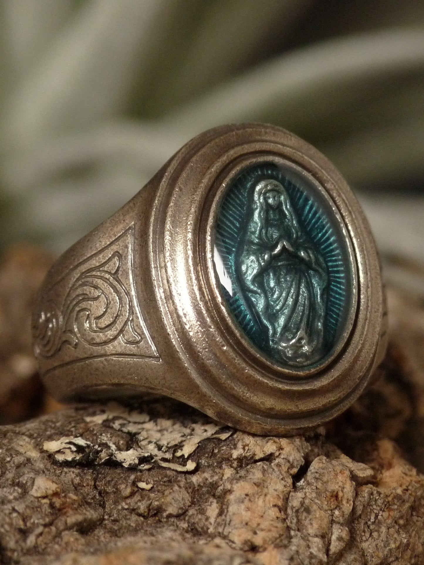 QSO092 Maria Oval Ring Custom 2