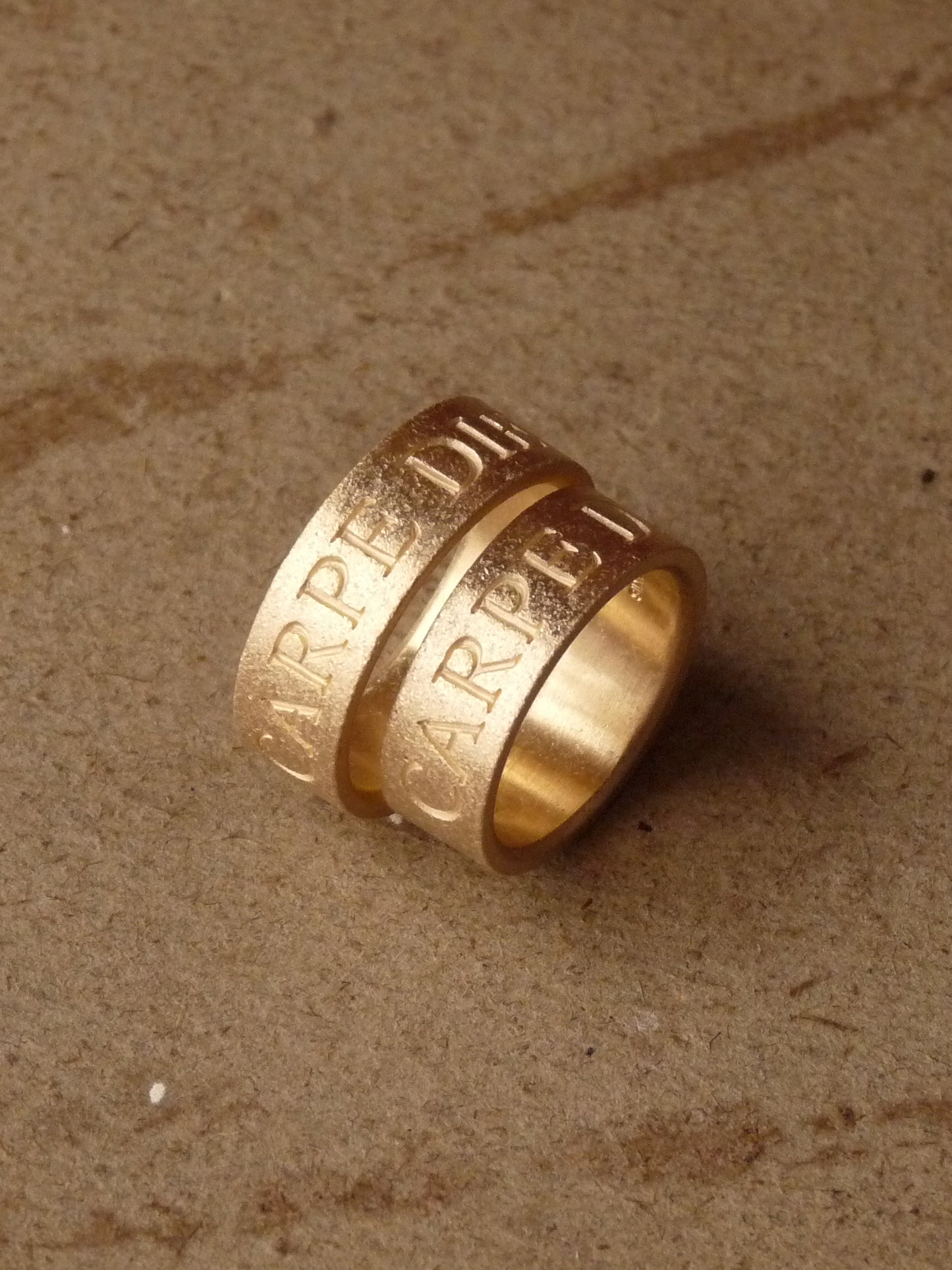 QSO16 Carpe Diem Ring Gold Plating Custom