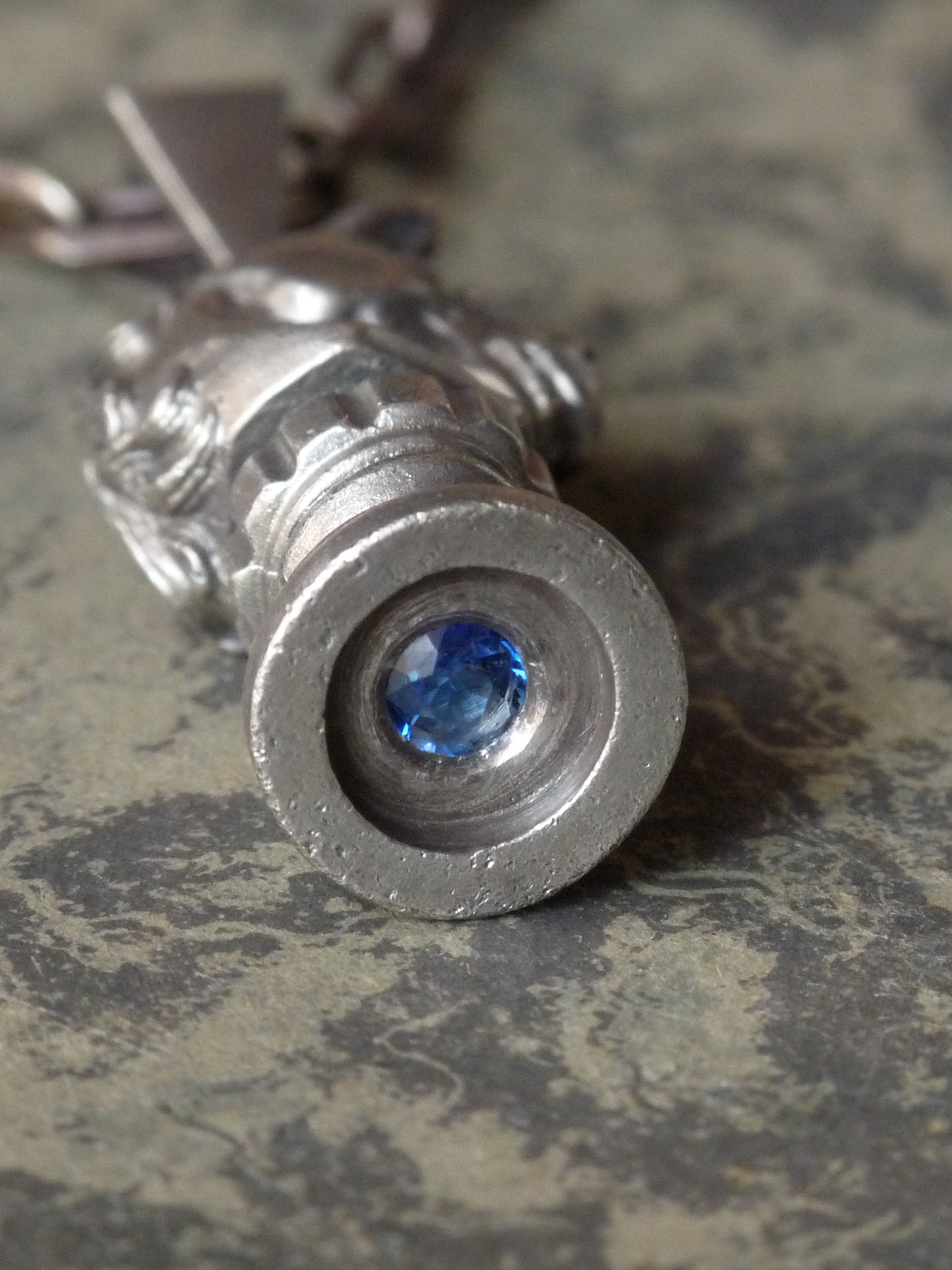 QSO22 Cavalier Pendant Stone Custom