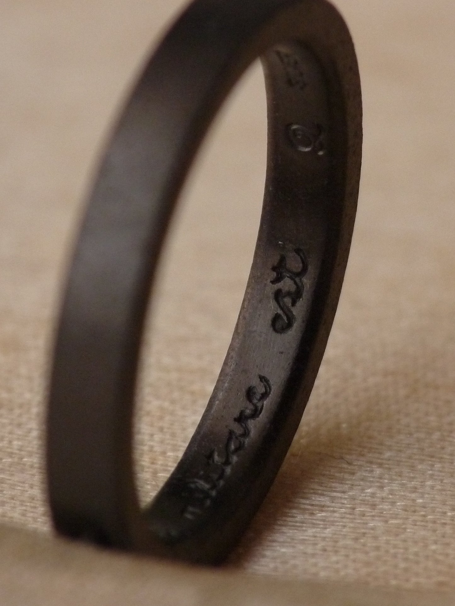QSO42 Flat Ring Black Custom 2