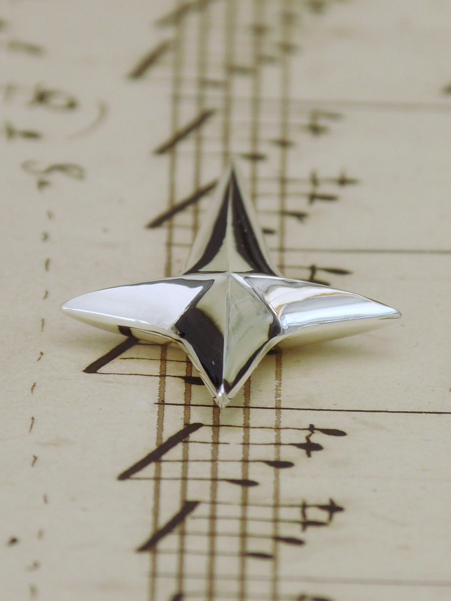 QFO071 Star Obje