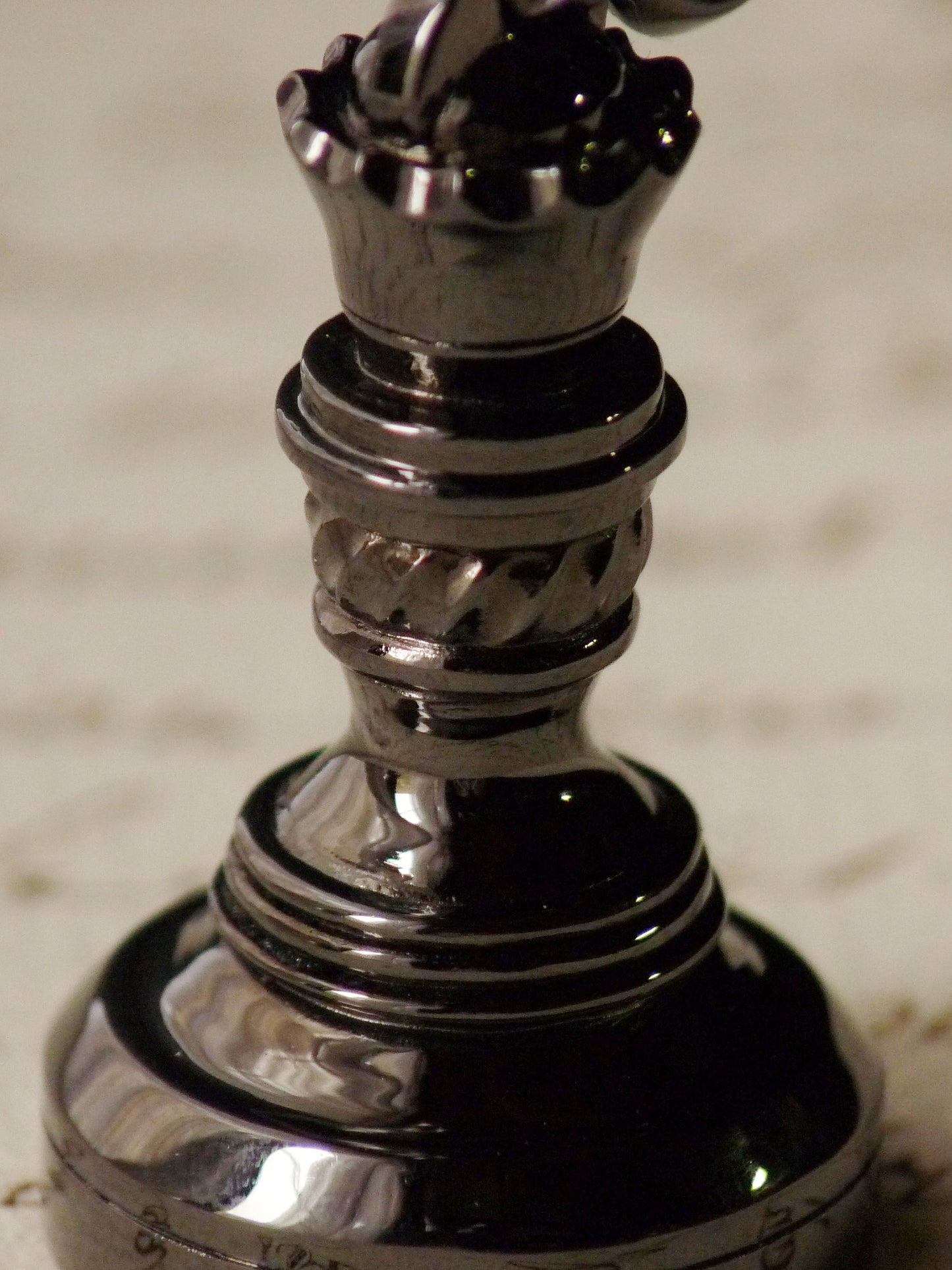QFO062 Sealing Stamp Pendant