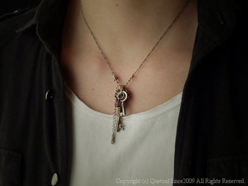 QN08 Brocante Key Necklace G