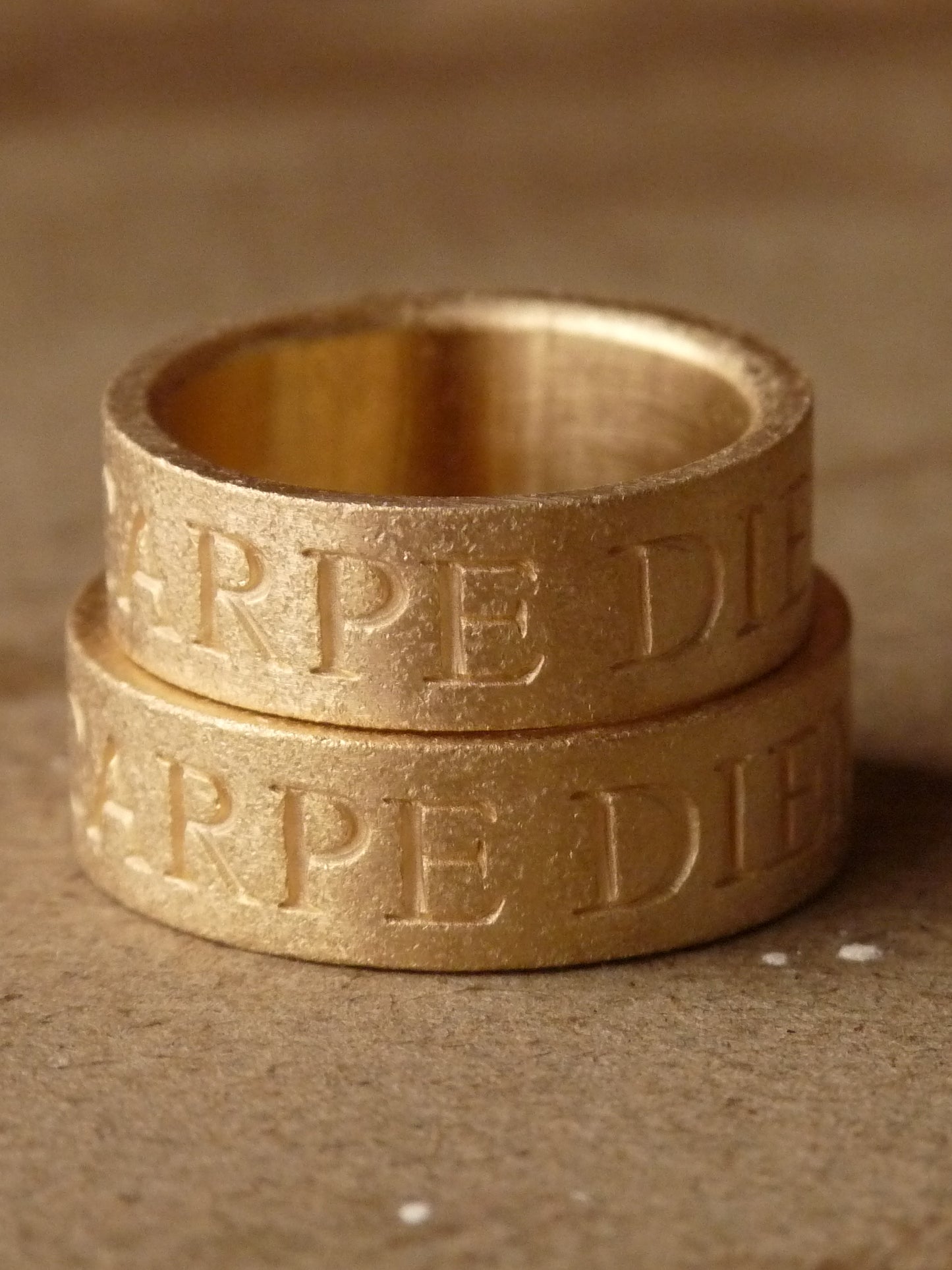 QSO16 Carpe Diem Ring Gold Plating Custom