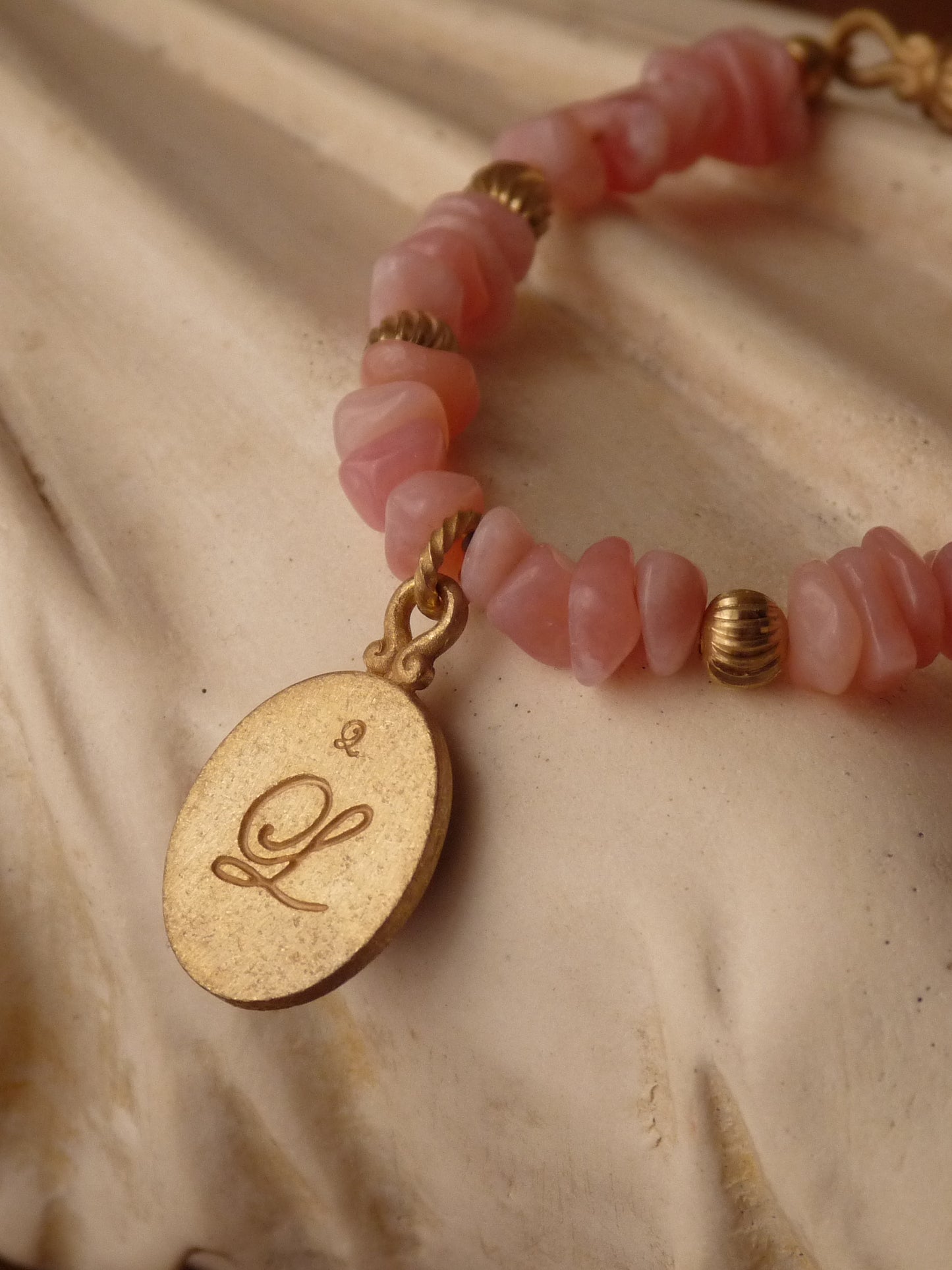 QSO127 Rose Beads Bracelet Custom