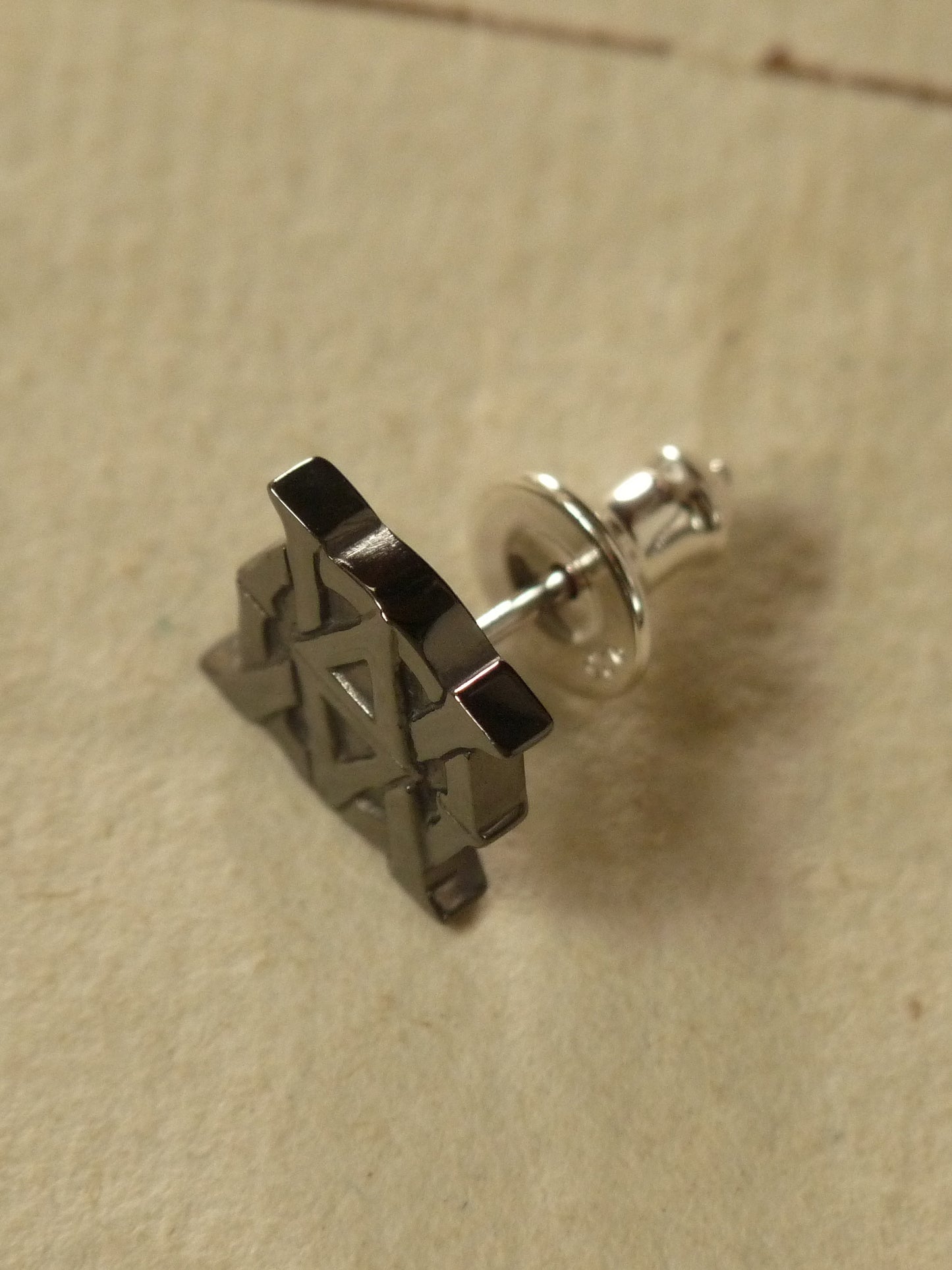 QFO053 OXA Pierce