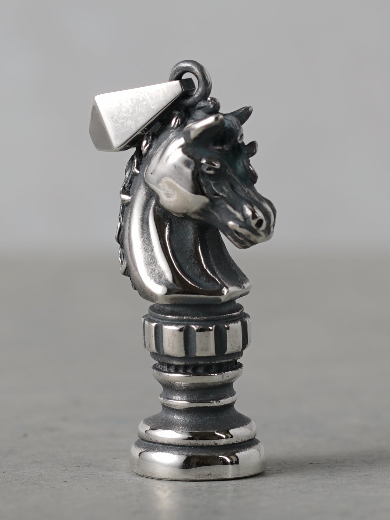 QN11P Cavalier Pendant Polish ver.
