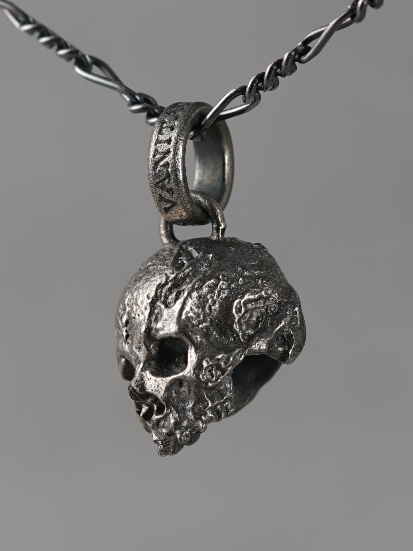 QN24A Vanitas Pendant Antique ver.