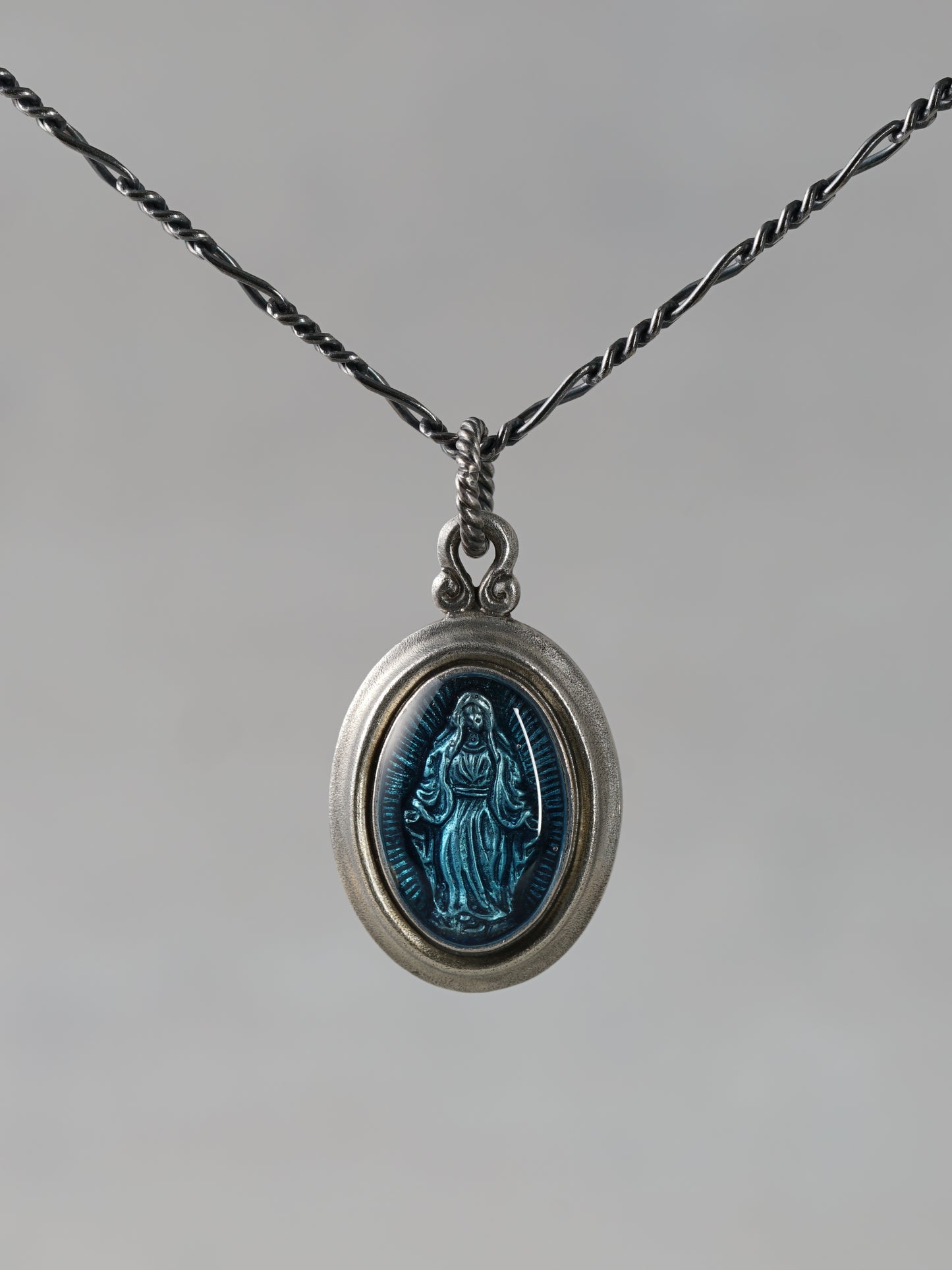 QN26A Maria Oval Pendant Antique ver.