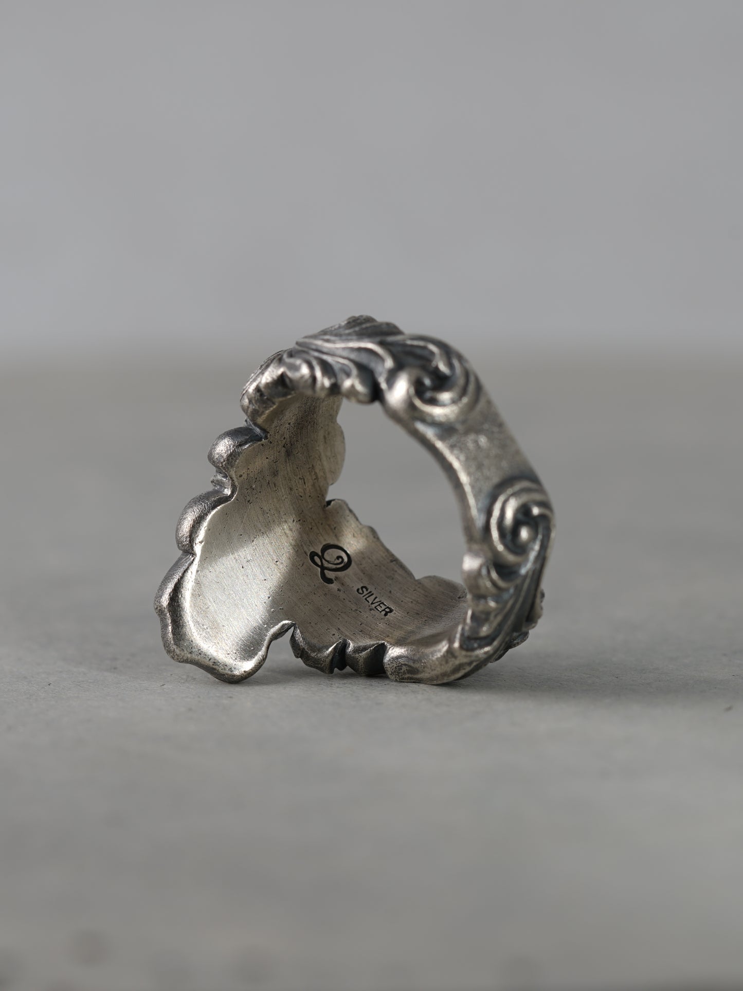 QR13A Blasen Ring Antique ver.