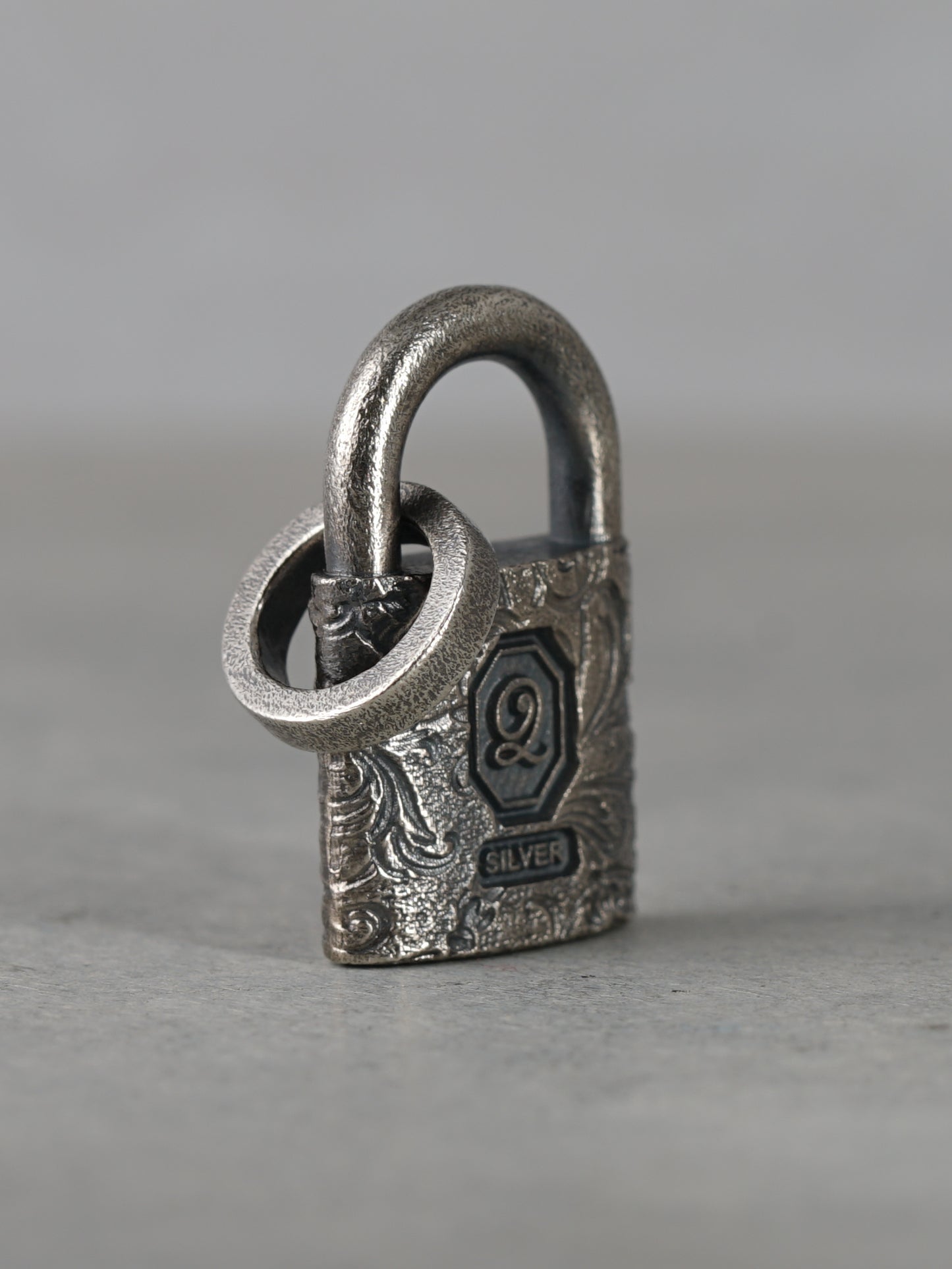 QN39A Padlock Pendant Antique ver.