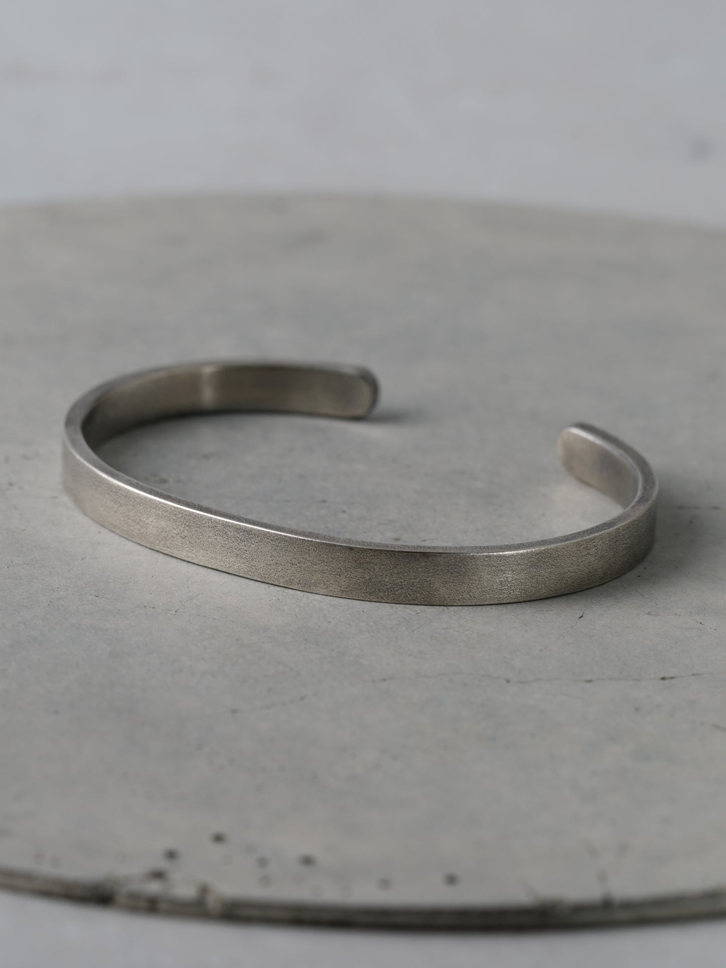 QB05A Flat Bangle Antique ver.