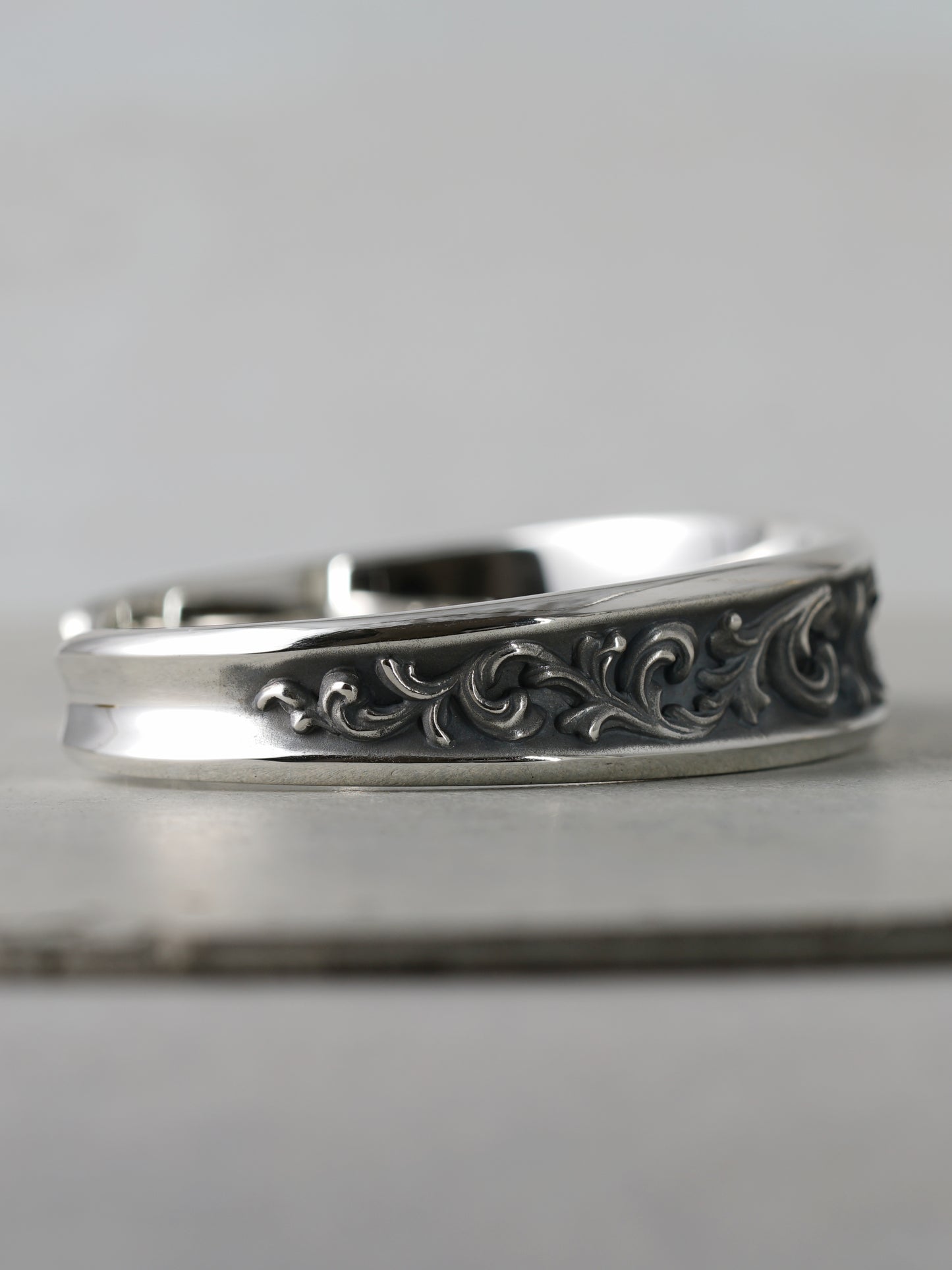 QB08P Blasen Bangle Polish ver.
