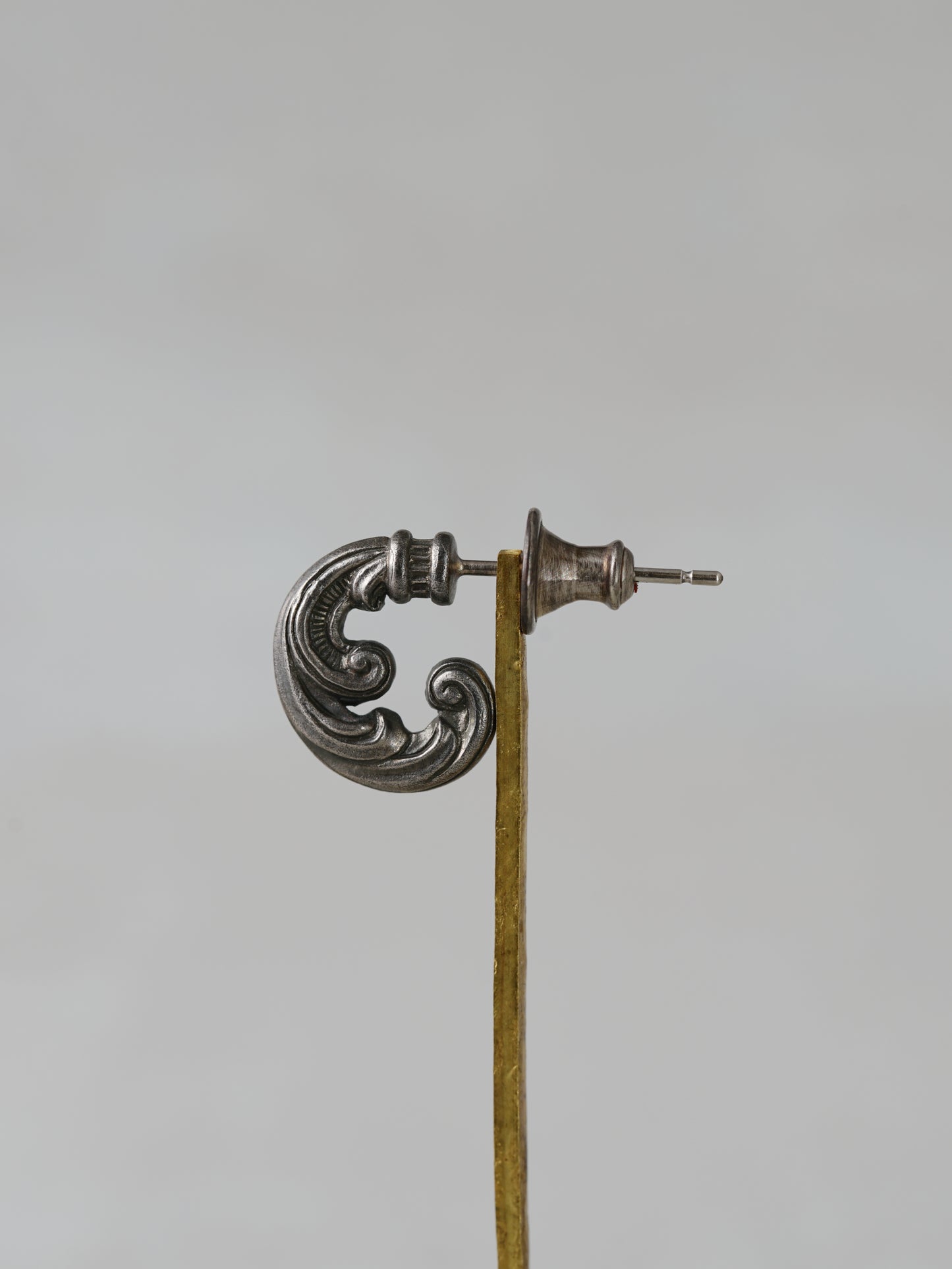 QP01A Scroll Pierce Antique ver.