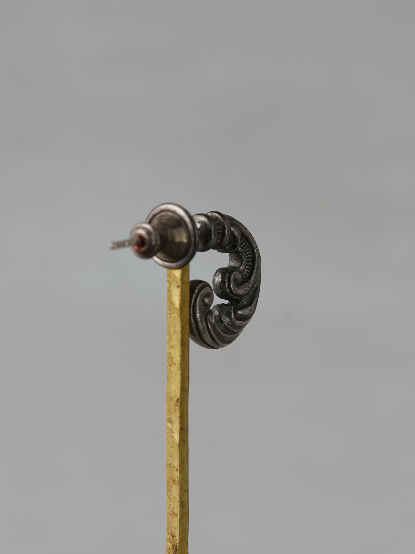 QP01A Scroll Pierce Antique ver.