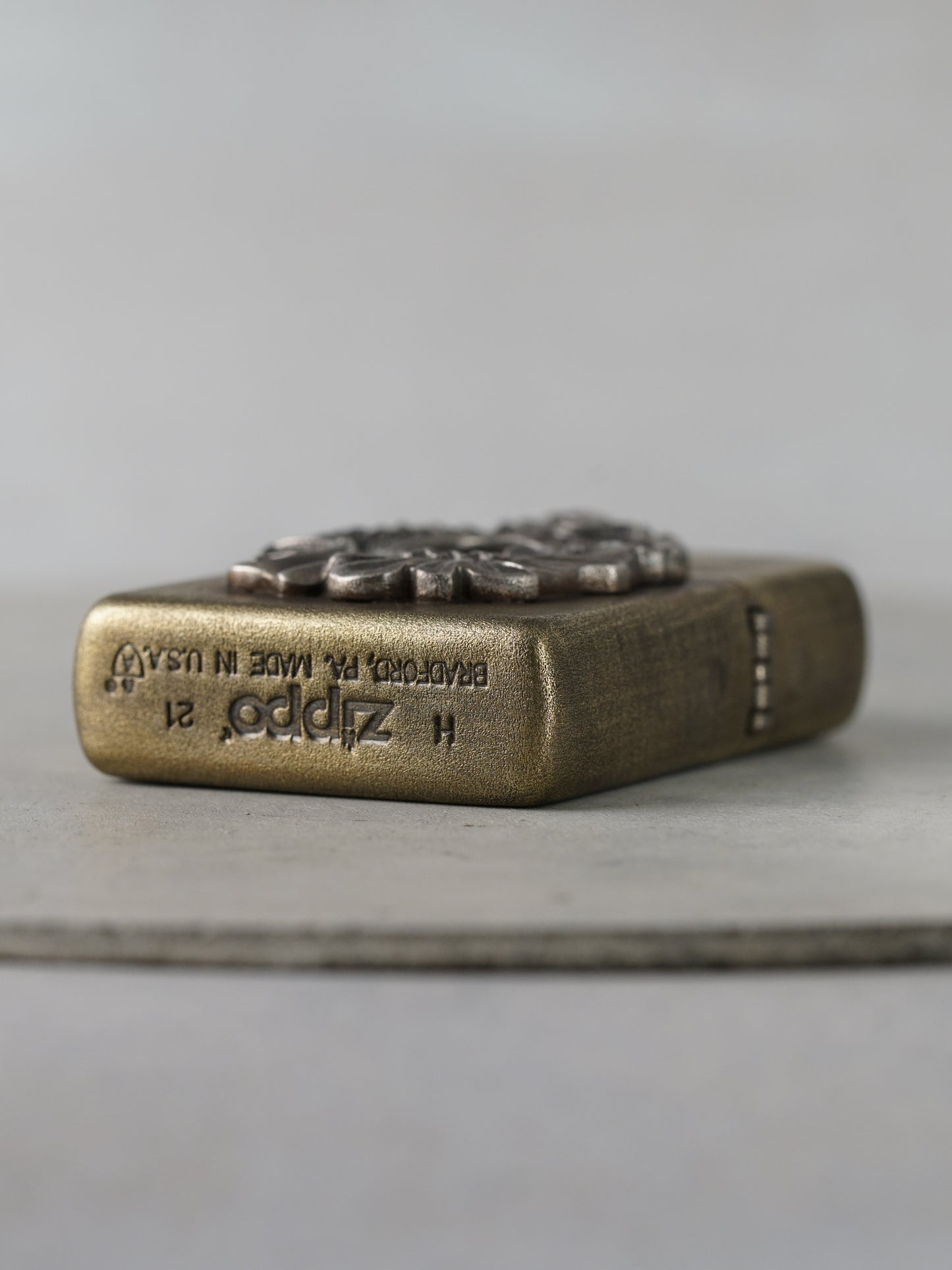QO04 Rococo Zippo