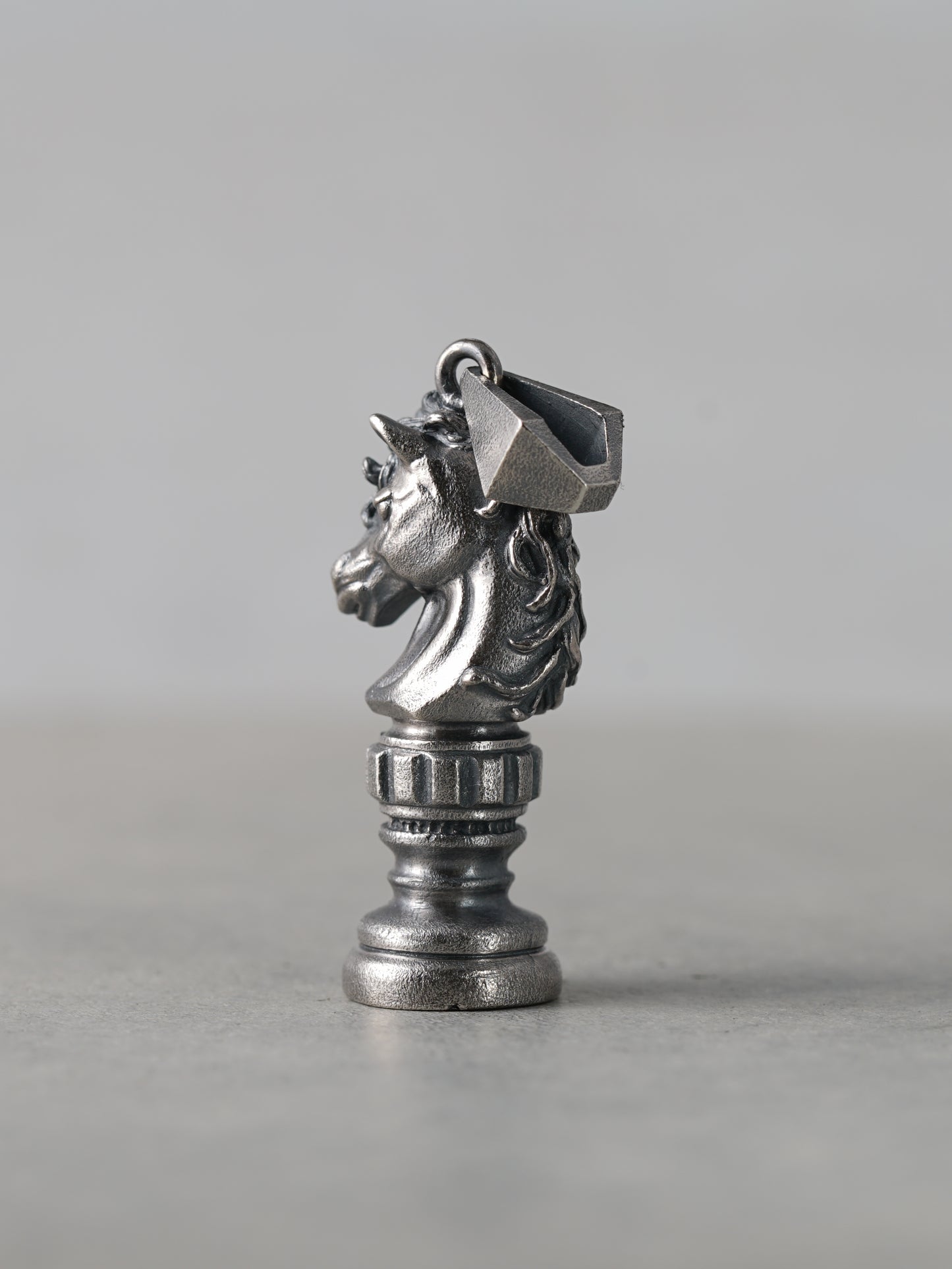 QN11A Cavalier Pendant Antique ver.