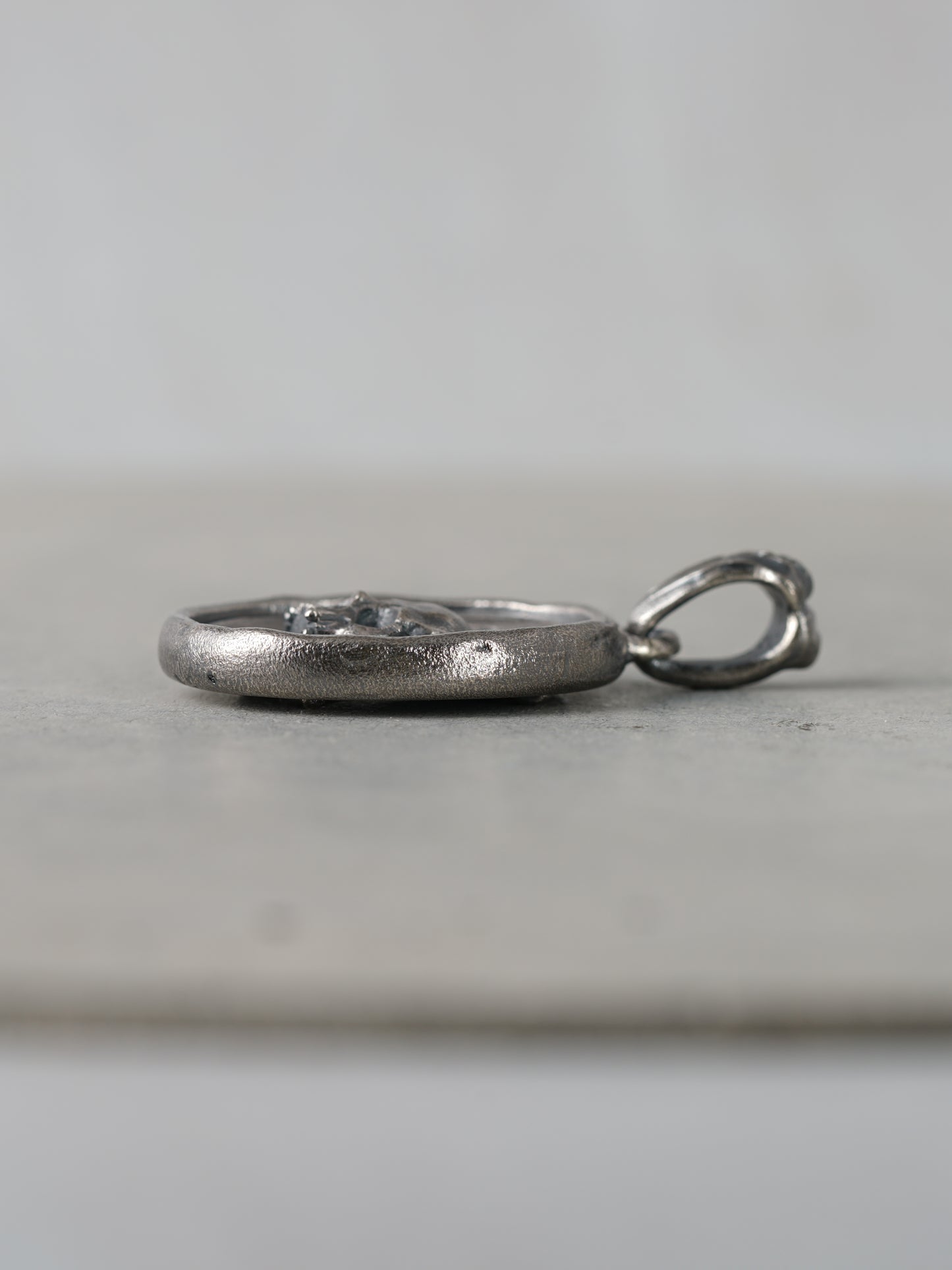 QN34A Memento Mori Skull Pendant Antique ver.