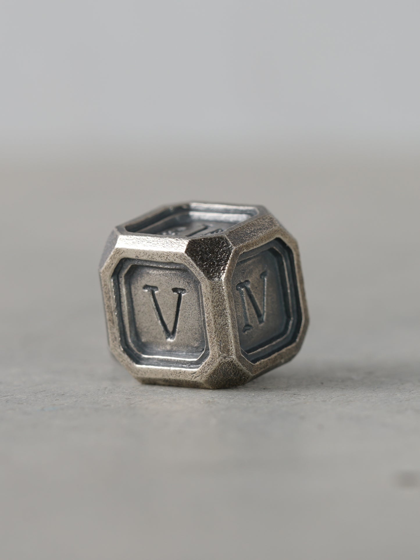 QN19A Roman Dice Pendant Antique ver.
