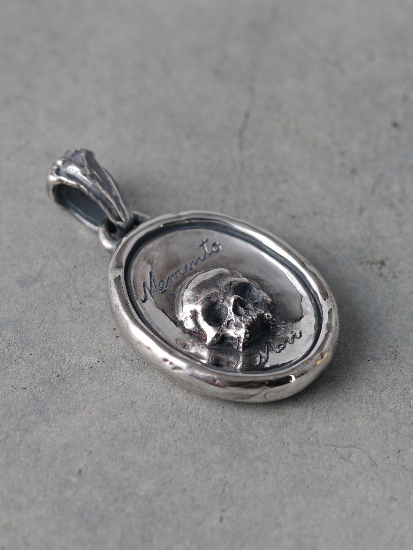 QN34P Memento Mori Skull Pendant Polish ver.