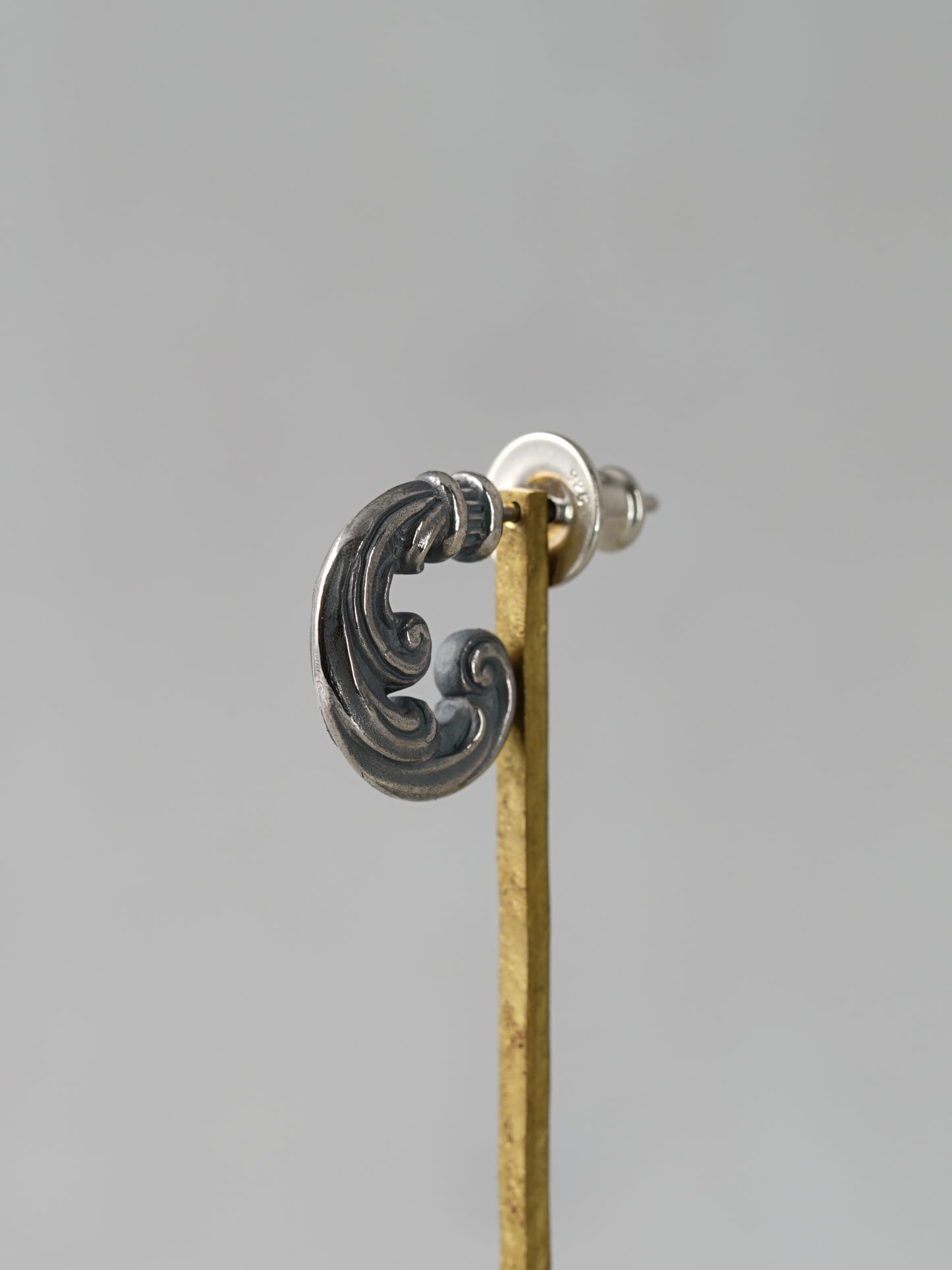 QP01P Scroll Pierce Polish ver.