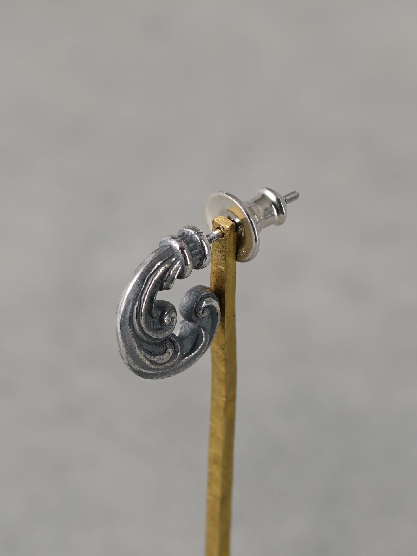 QP01P Scroll Pierce Polish ver.