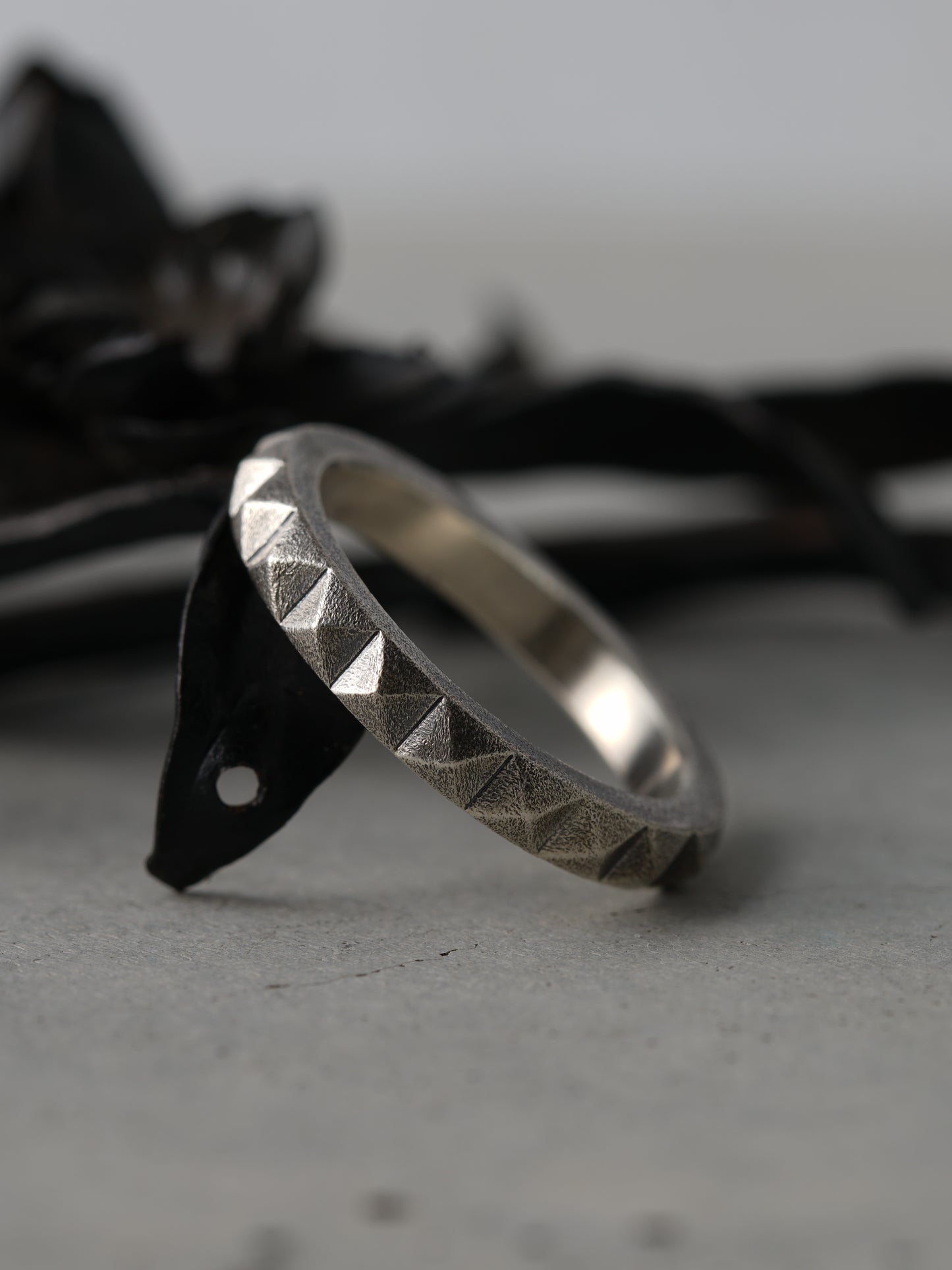 QR12A Studs Ring Antique ver.