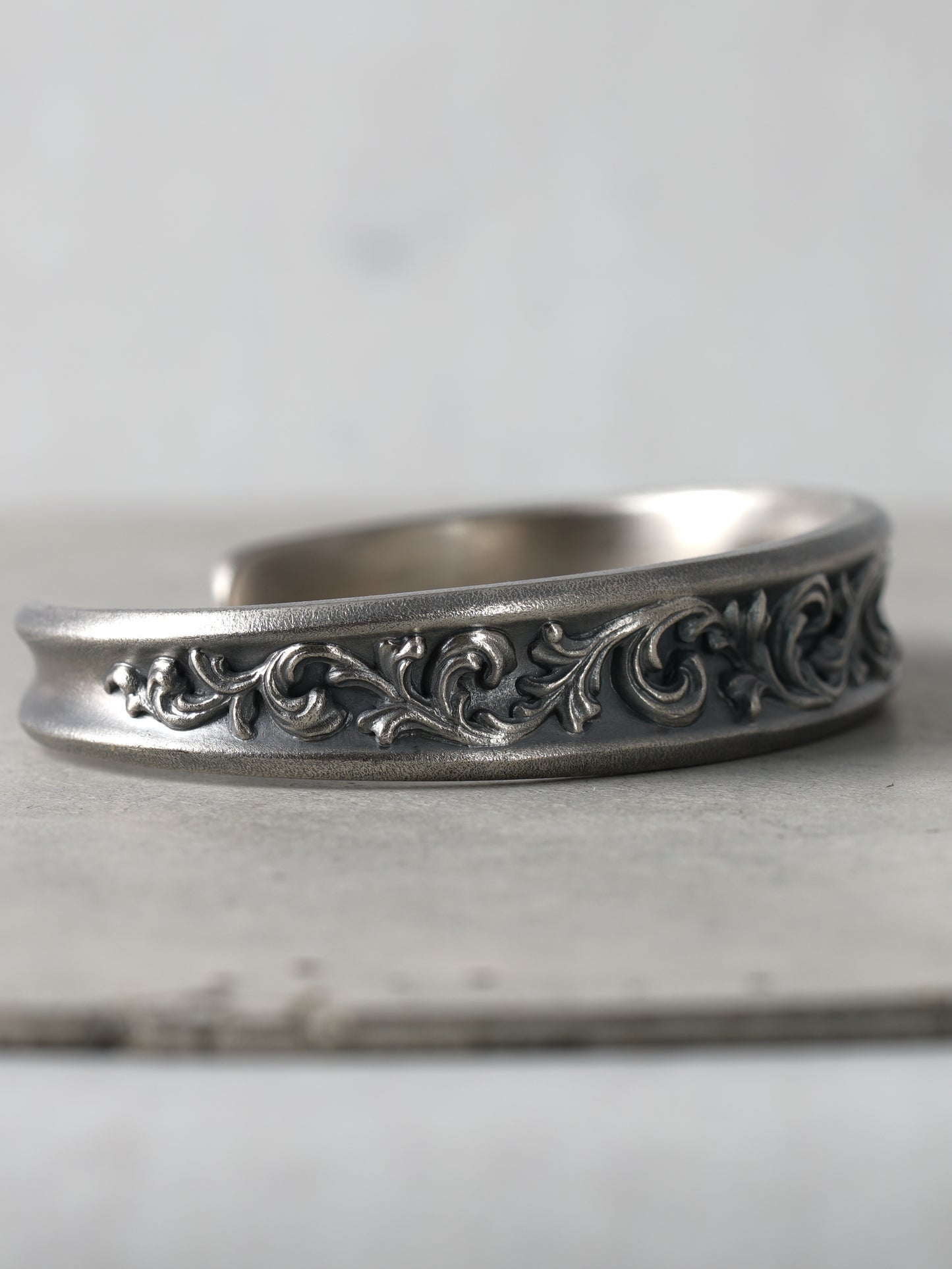 QB08A Blasen Bangle Antique ver.