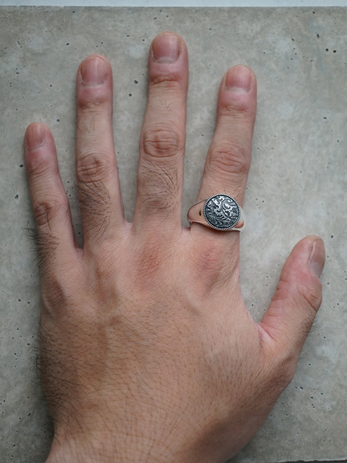 QR37MP Scroll Signet Ring 'Round' M Polish ver.