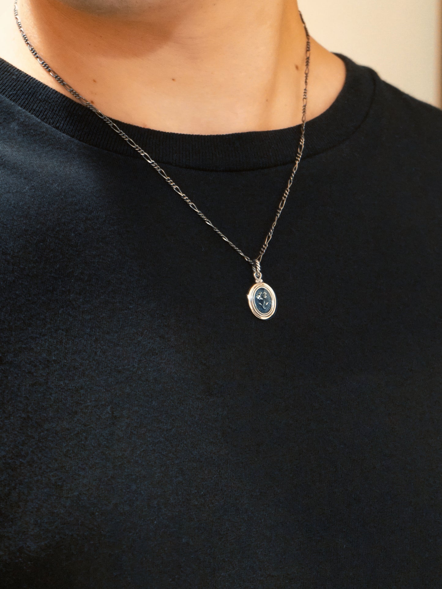 QN27P Lily Oval Pendant Polish ver.